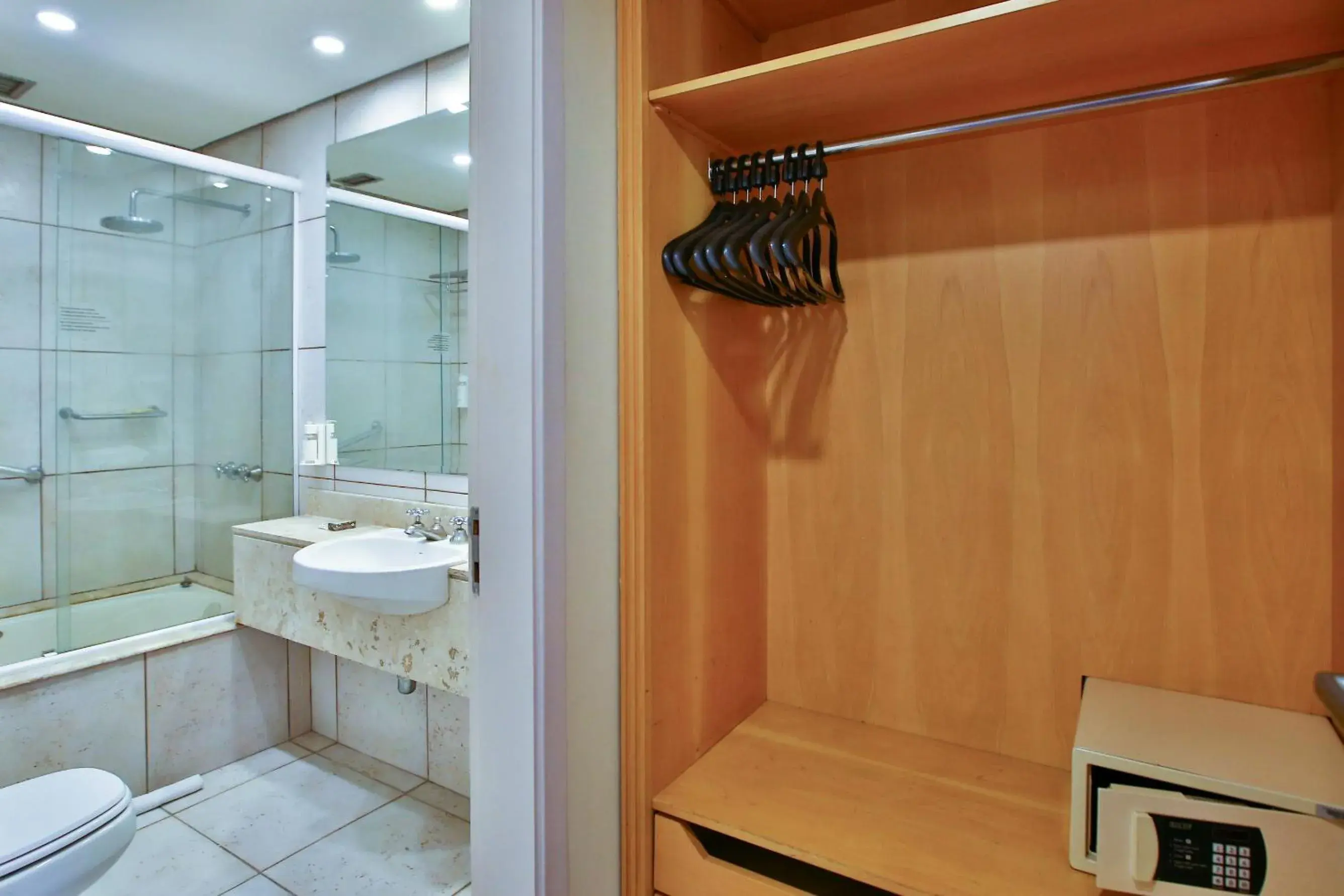 Superior Double Room in Hotel Transamerica Berrini Superior Double Room in Hotel Transamerica Berrini