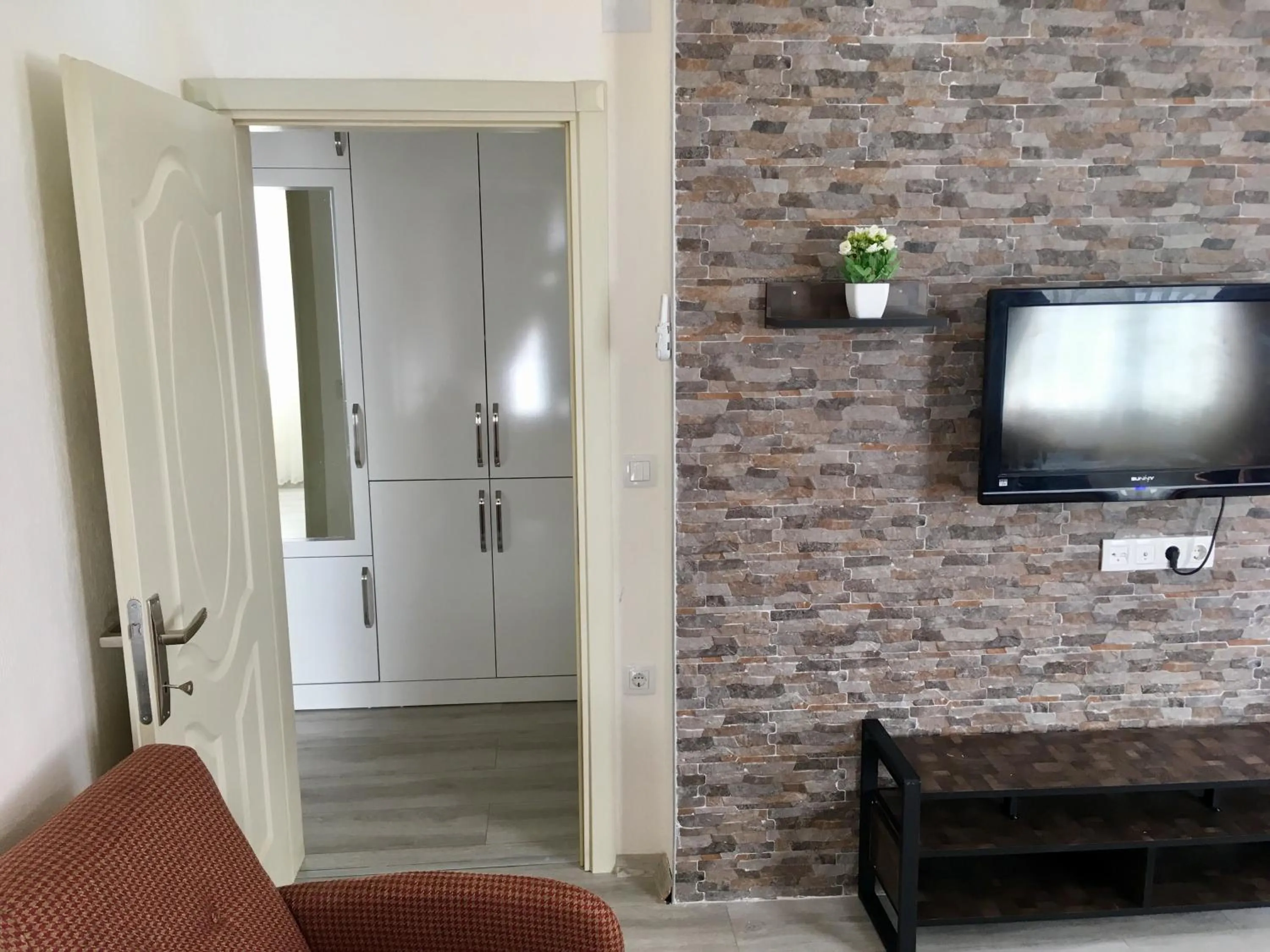 Kaya House Daily Flat