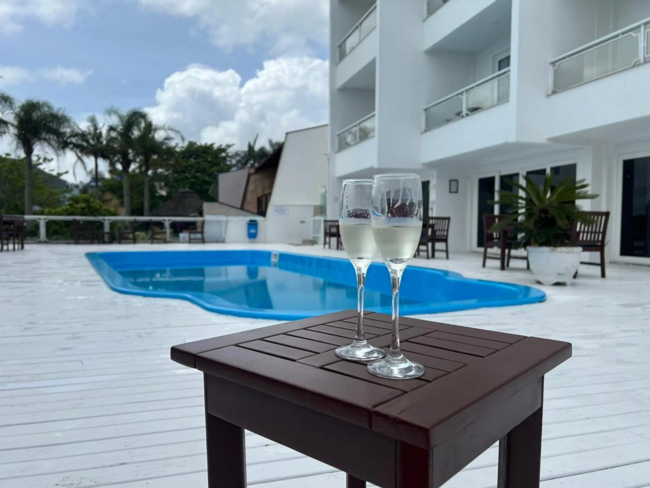 Property building in Bombinhas Blue Suítes