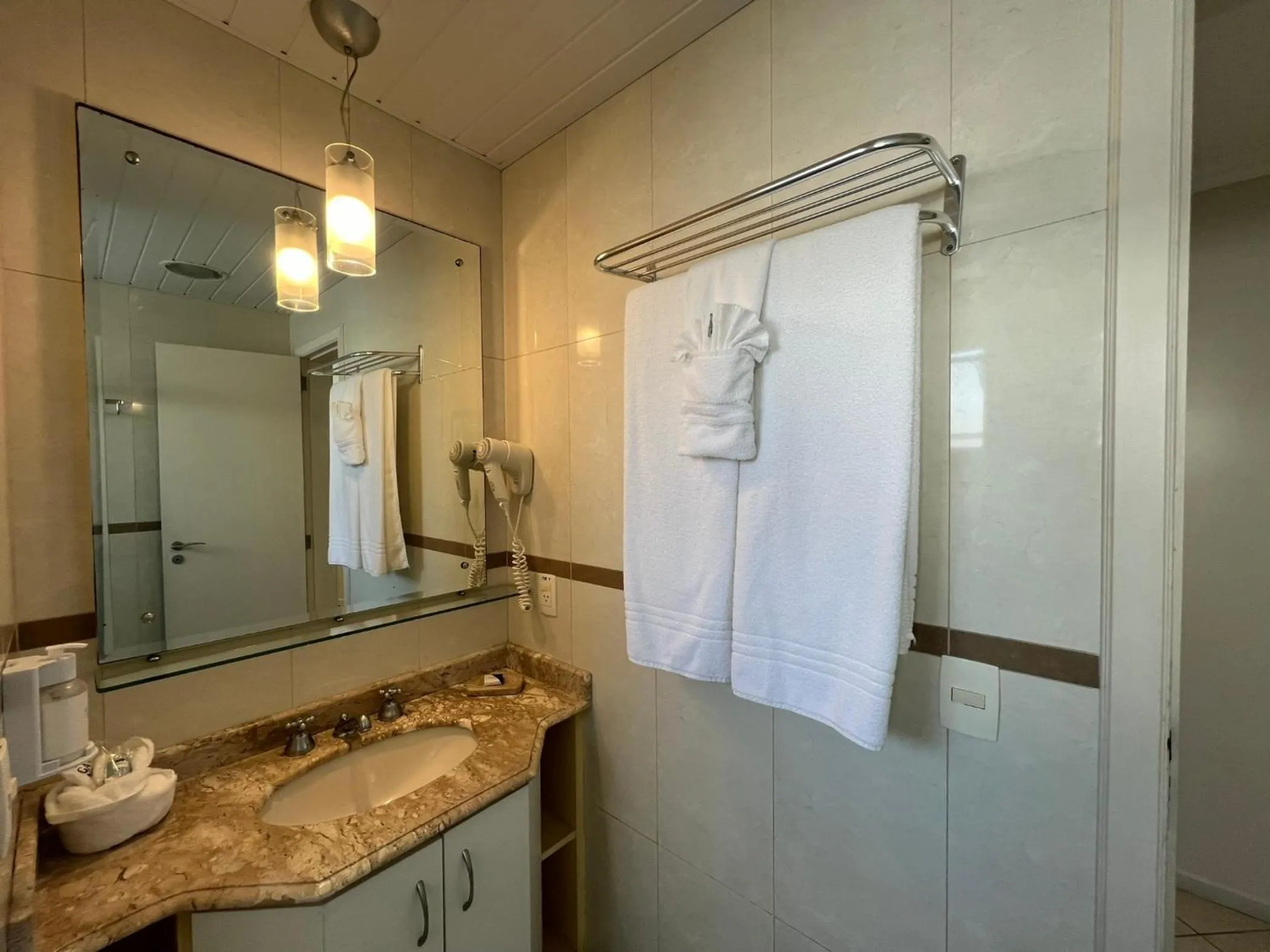 Bathroom in Bombinhas Blue Suítes