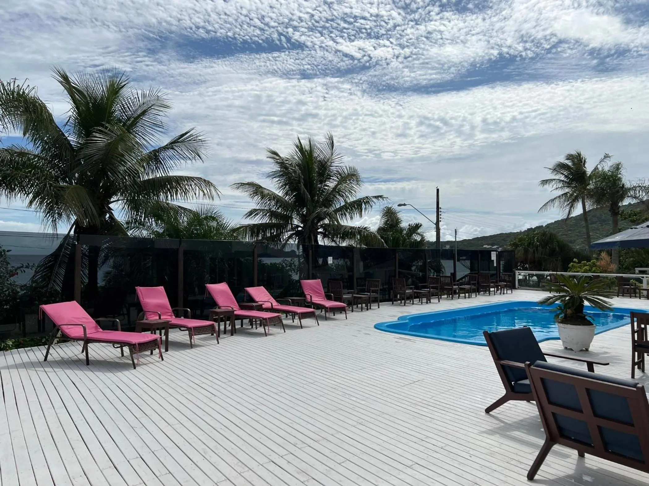 Day in Bombinhas Blue Suítes