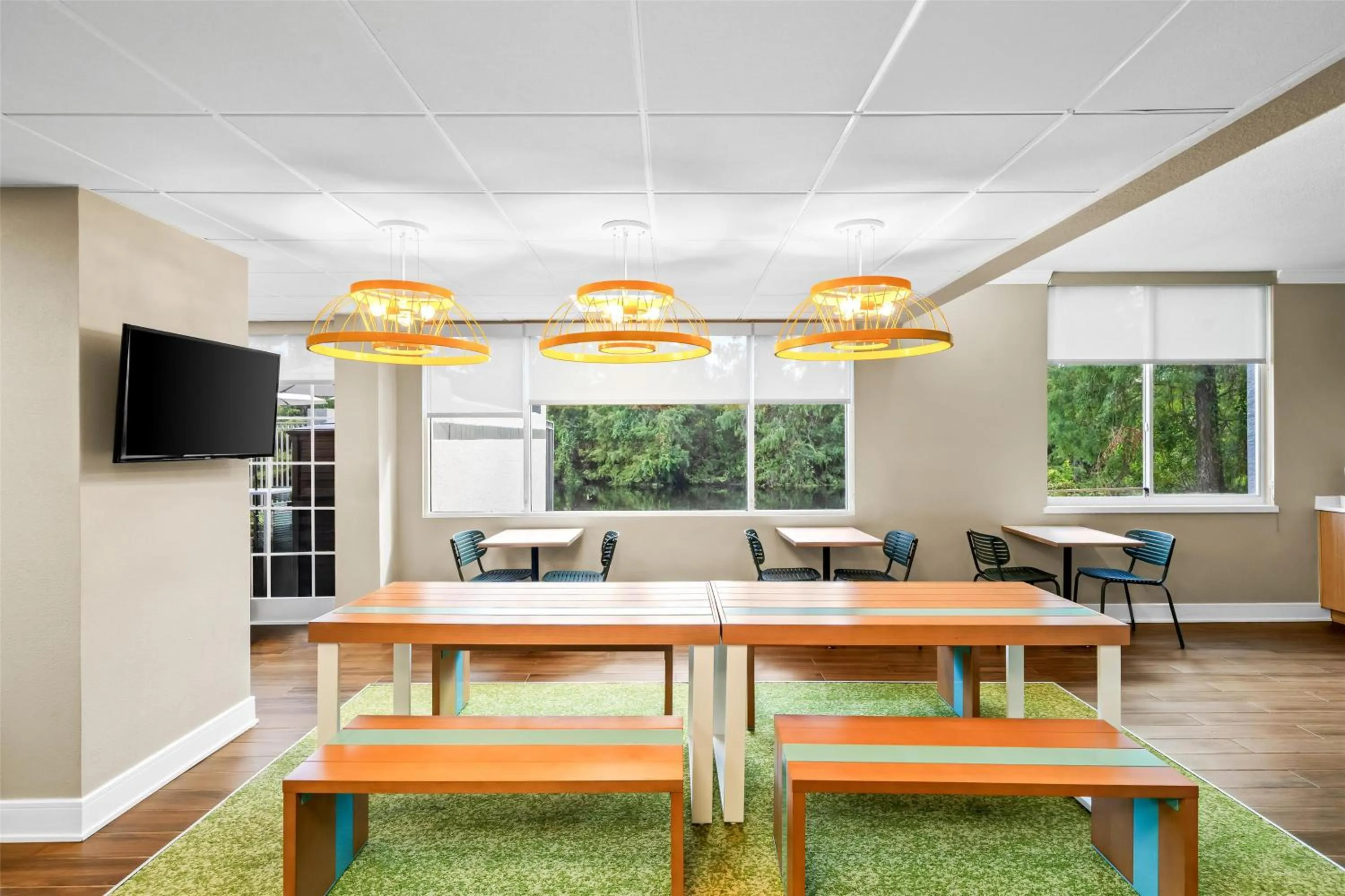 Breakfast in Spark by Hilton Orlando near Universal