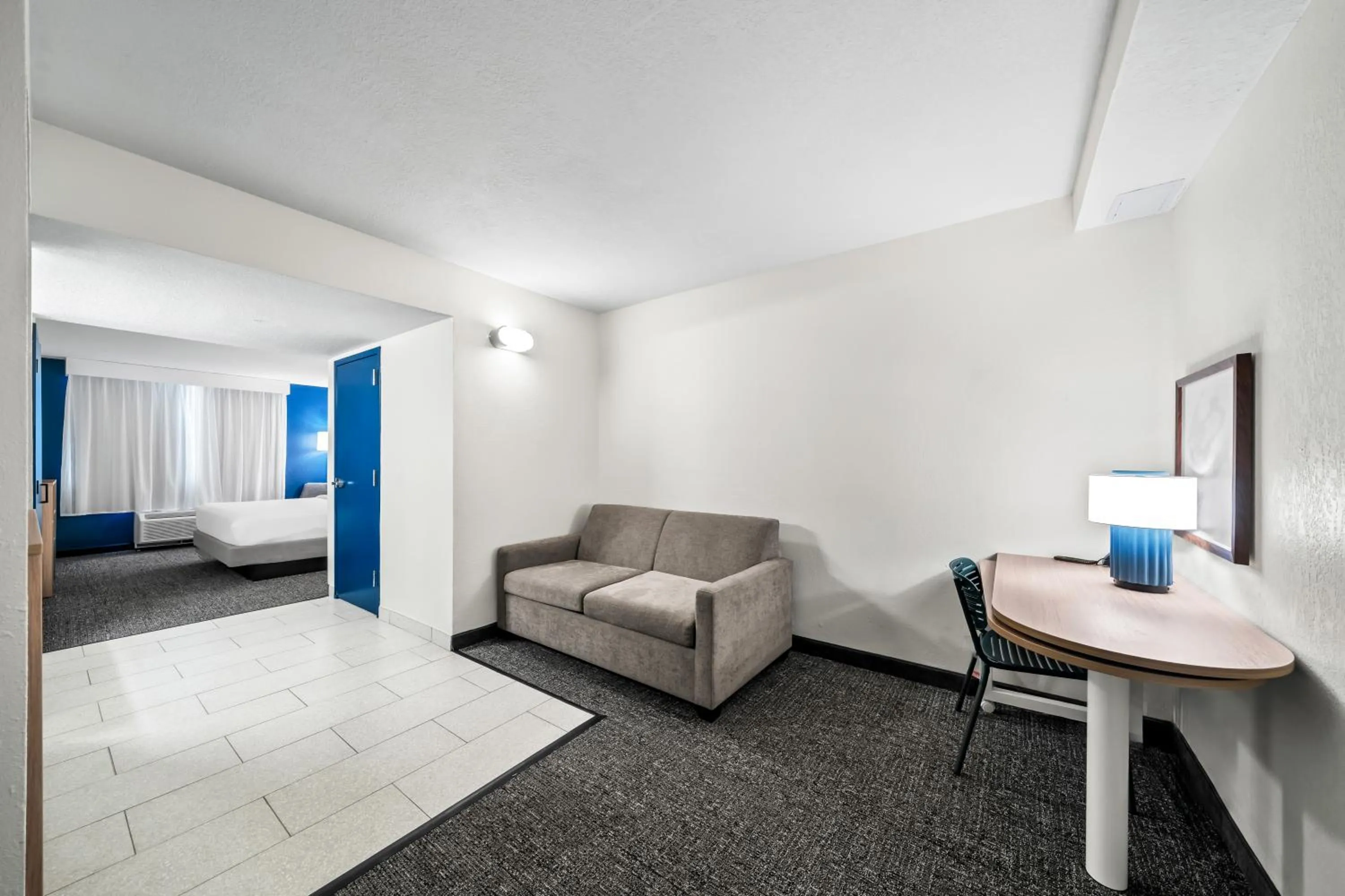 Bed in Spark by Hilton Orlando near Universal