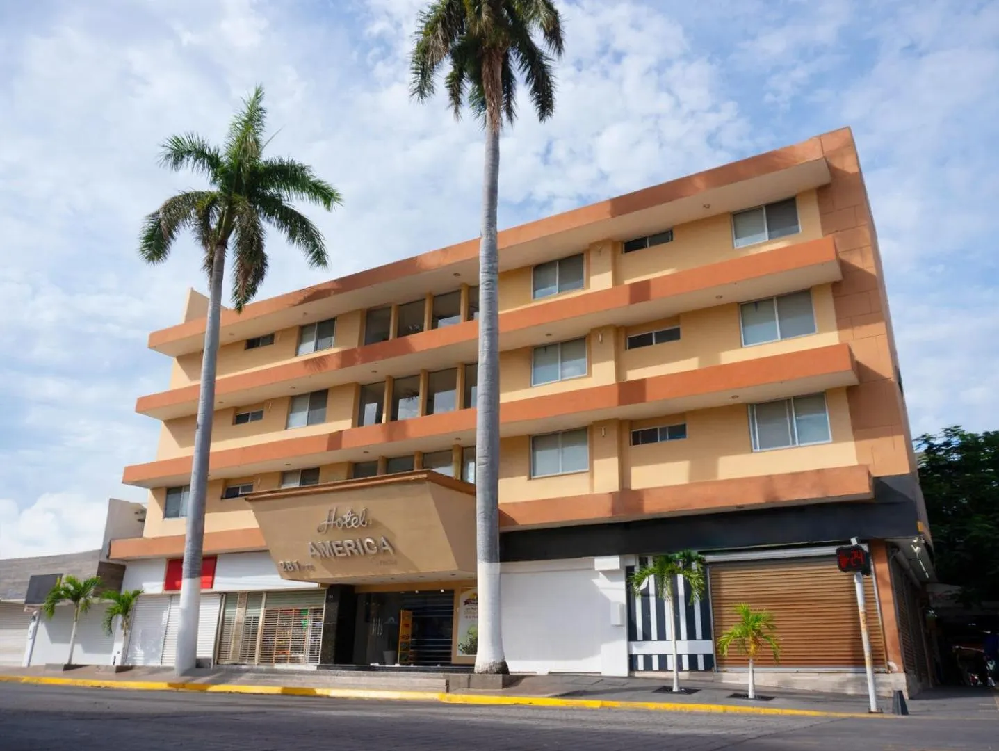Property building in Hotel America Centro