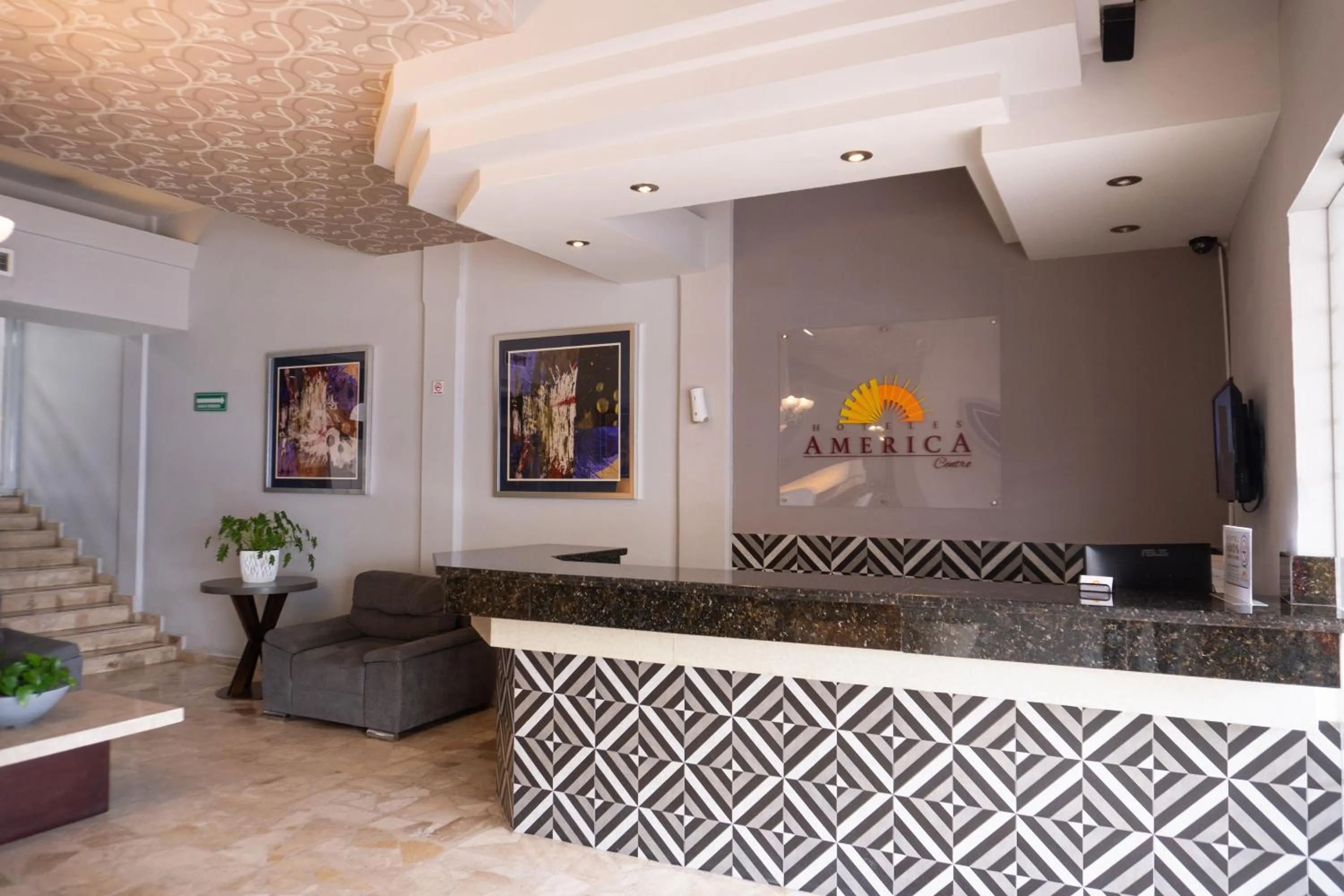 Lobby or reception in Hotel America Centro