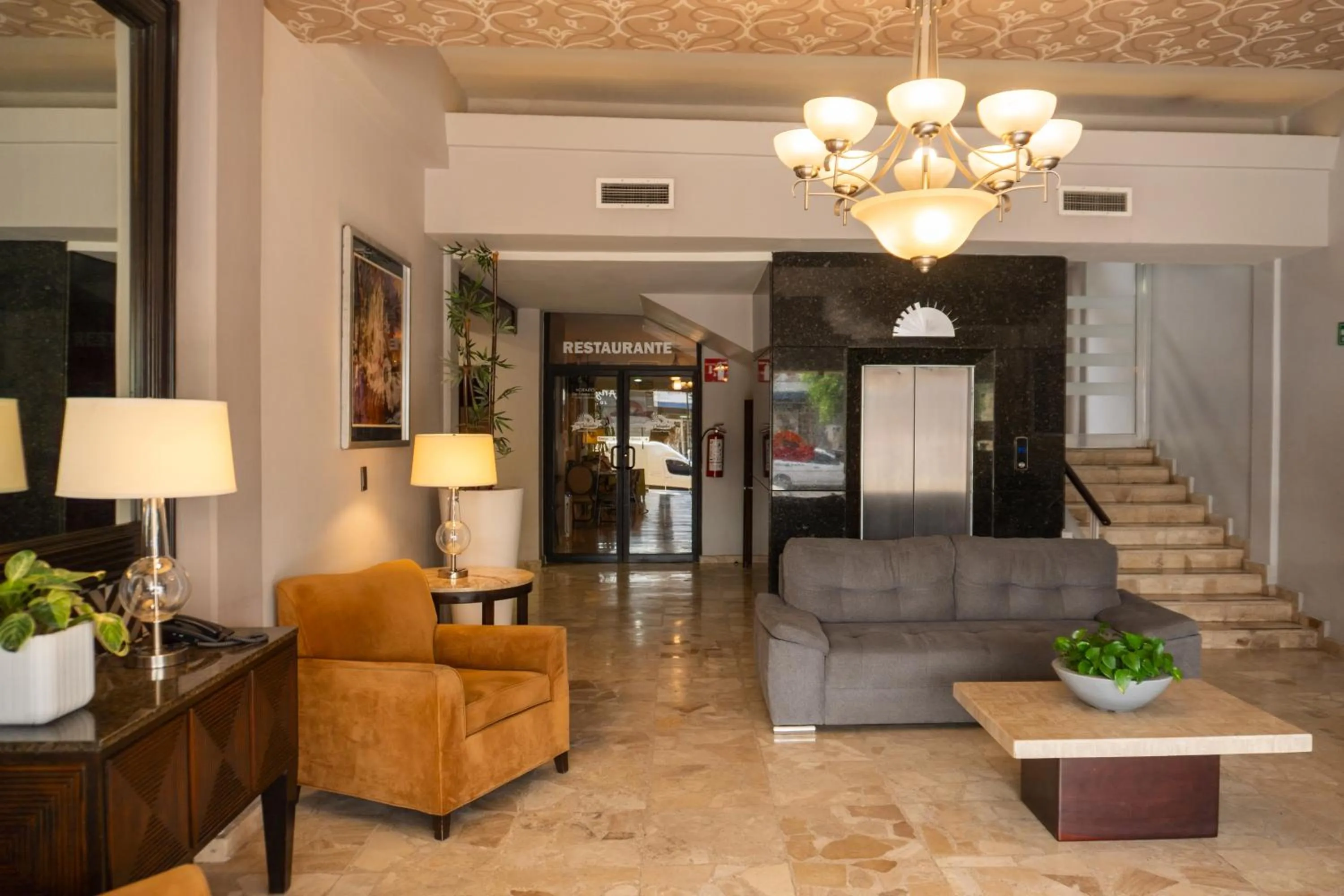 Lobby or reception in Hotel America Centro