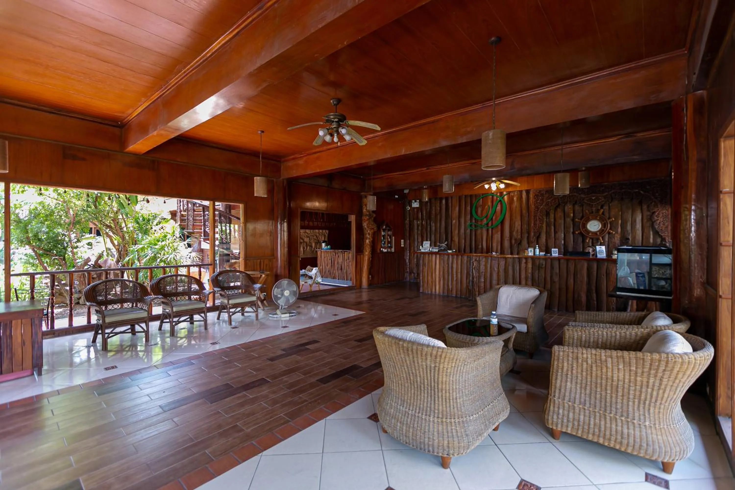 Lobby or reception in Deeden Pattaya Resort