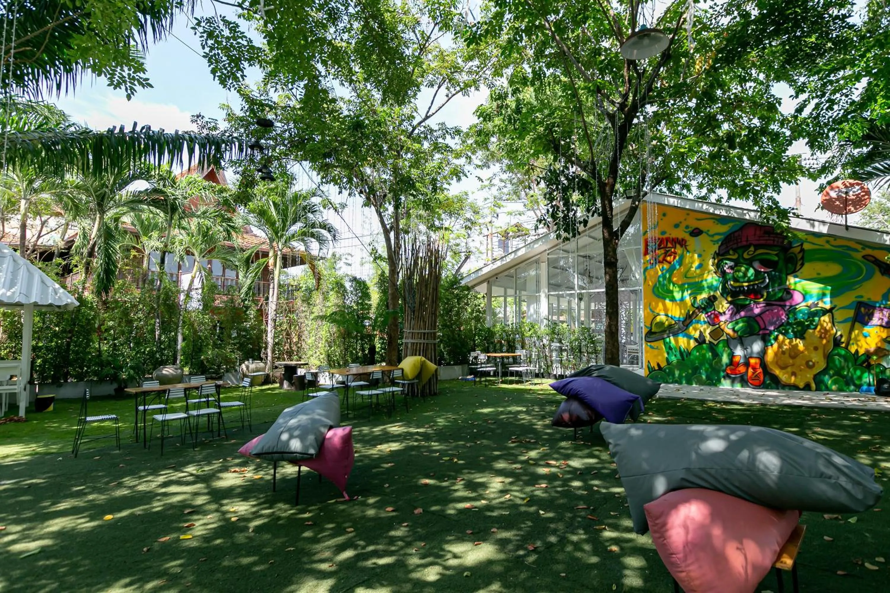 Garden in Deeden Pattaya Resort