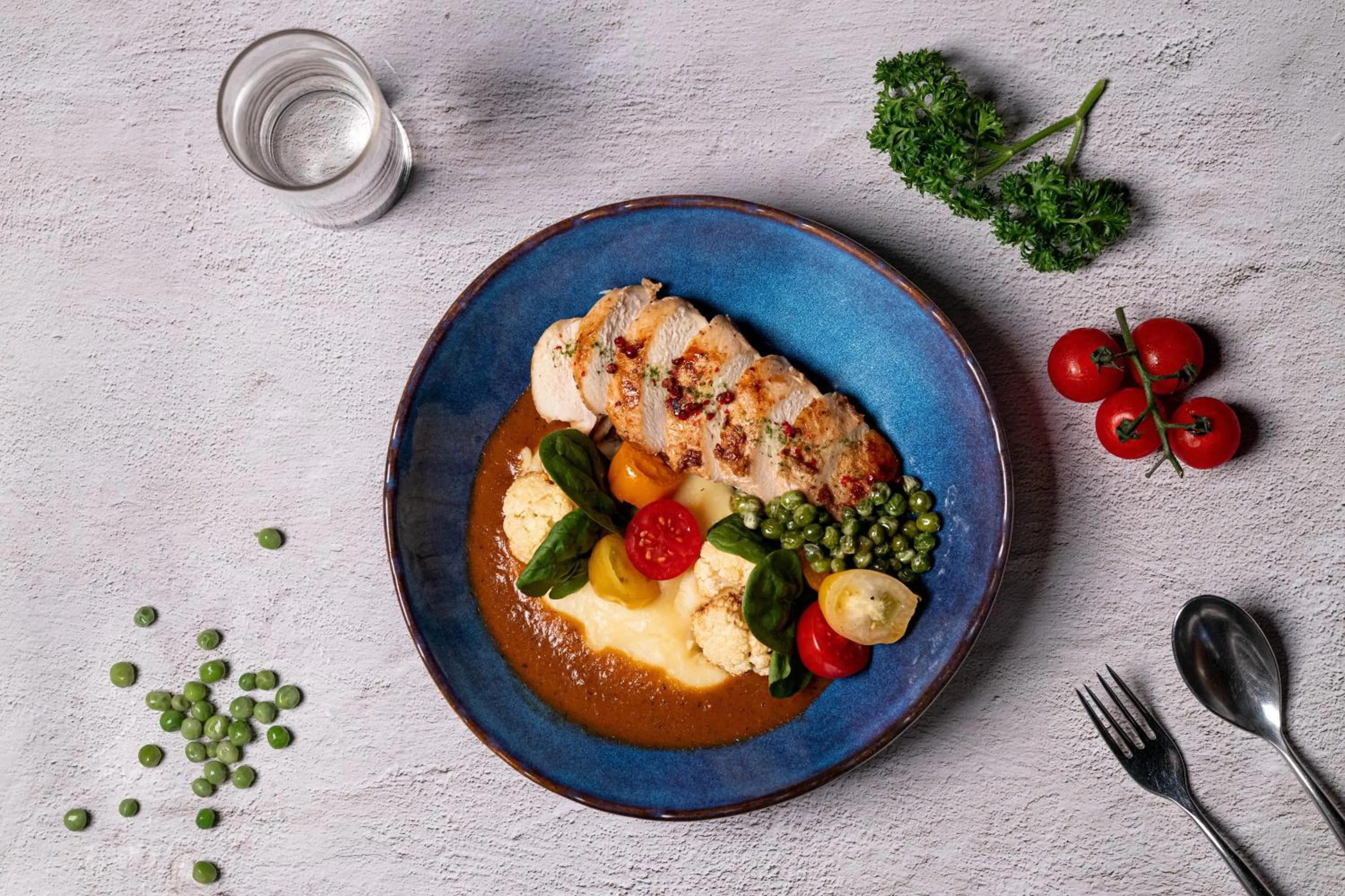 Restaurant/places to eat in DoubleTree by Hilton Sukhumvit Bangkok