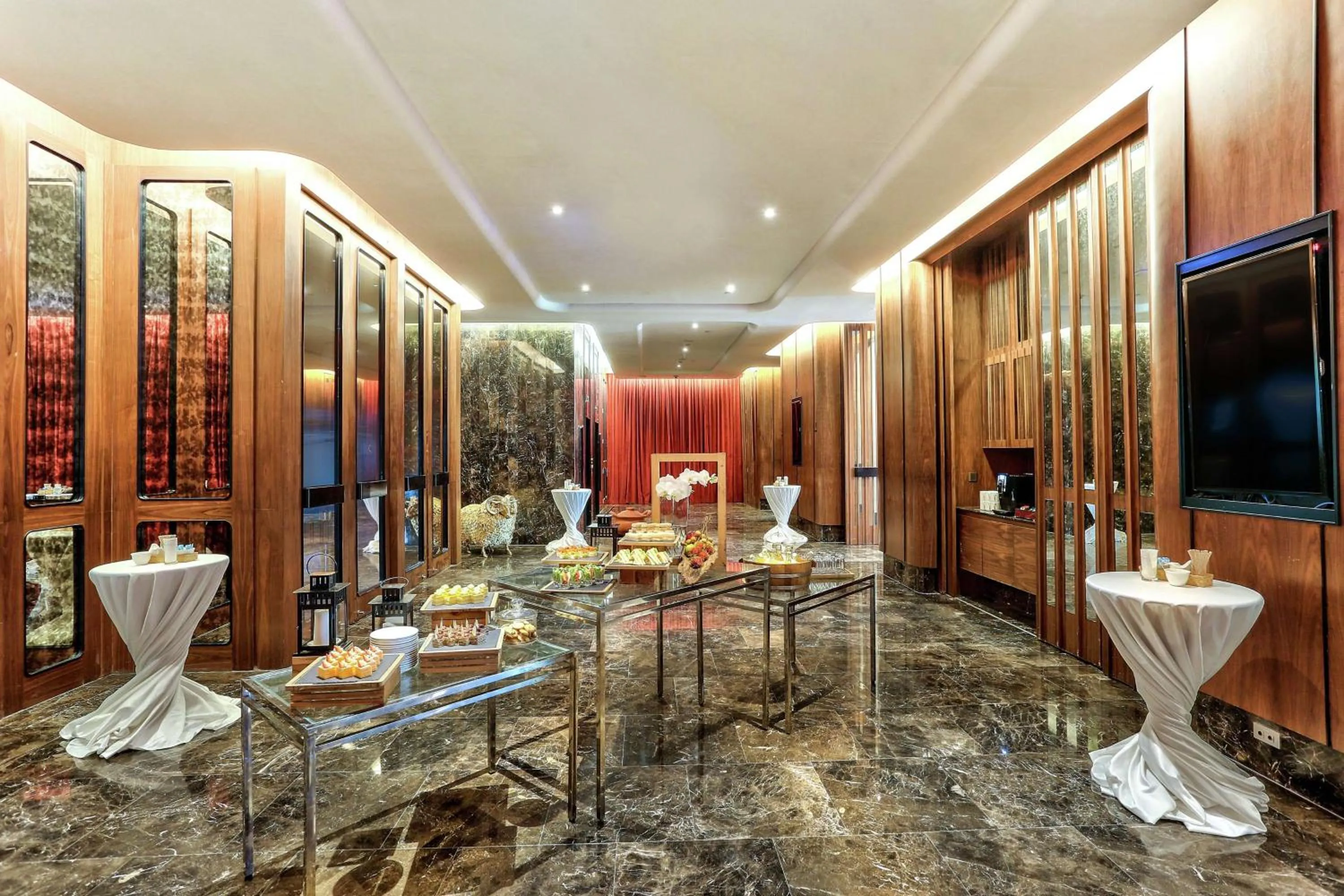 Meeting/conference room in DoubleTree by Hilton Sukhumvit Bangkok