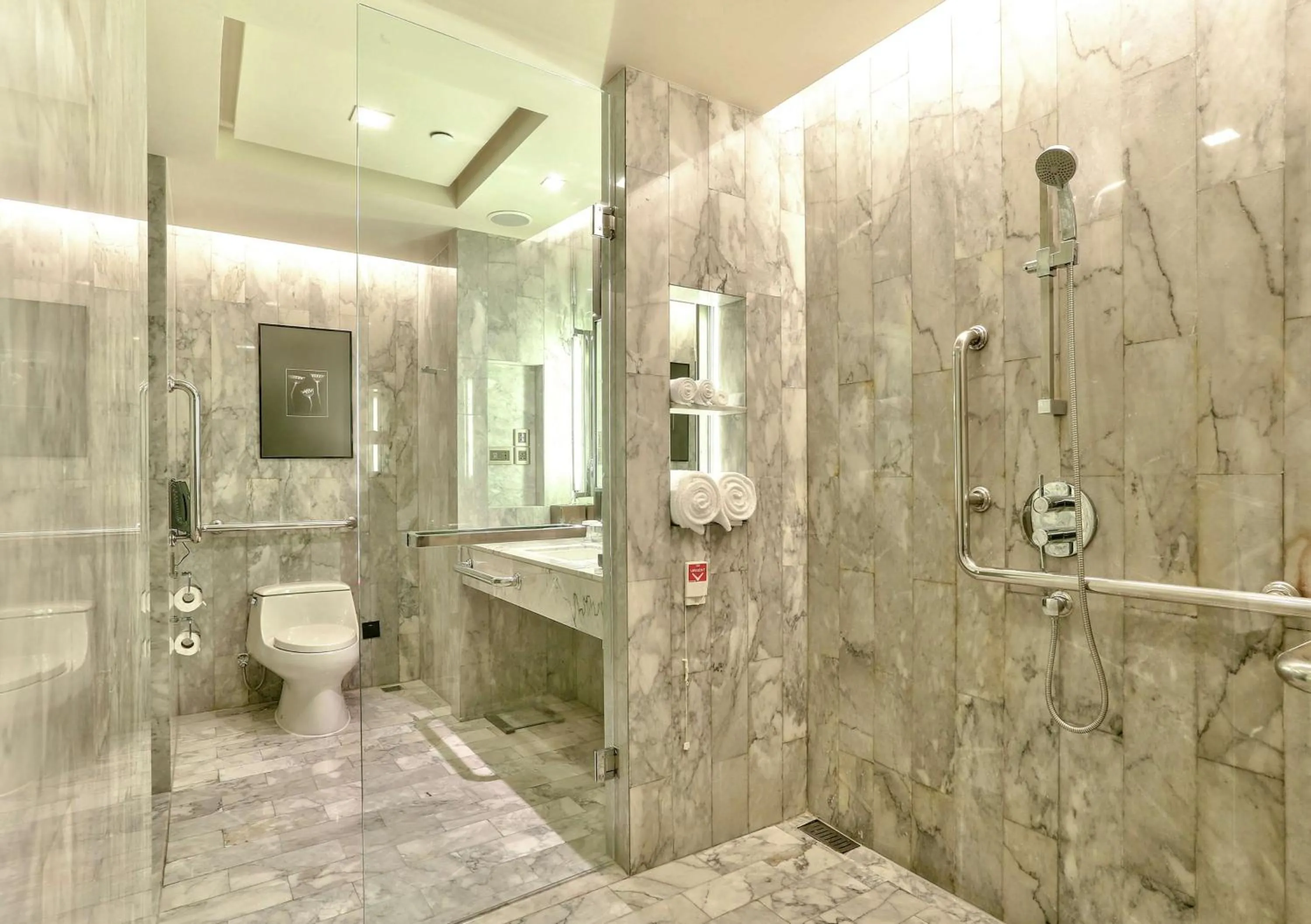 Bathroom in DoubleTree by Hilton Sukhumvit Bangkok