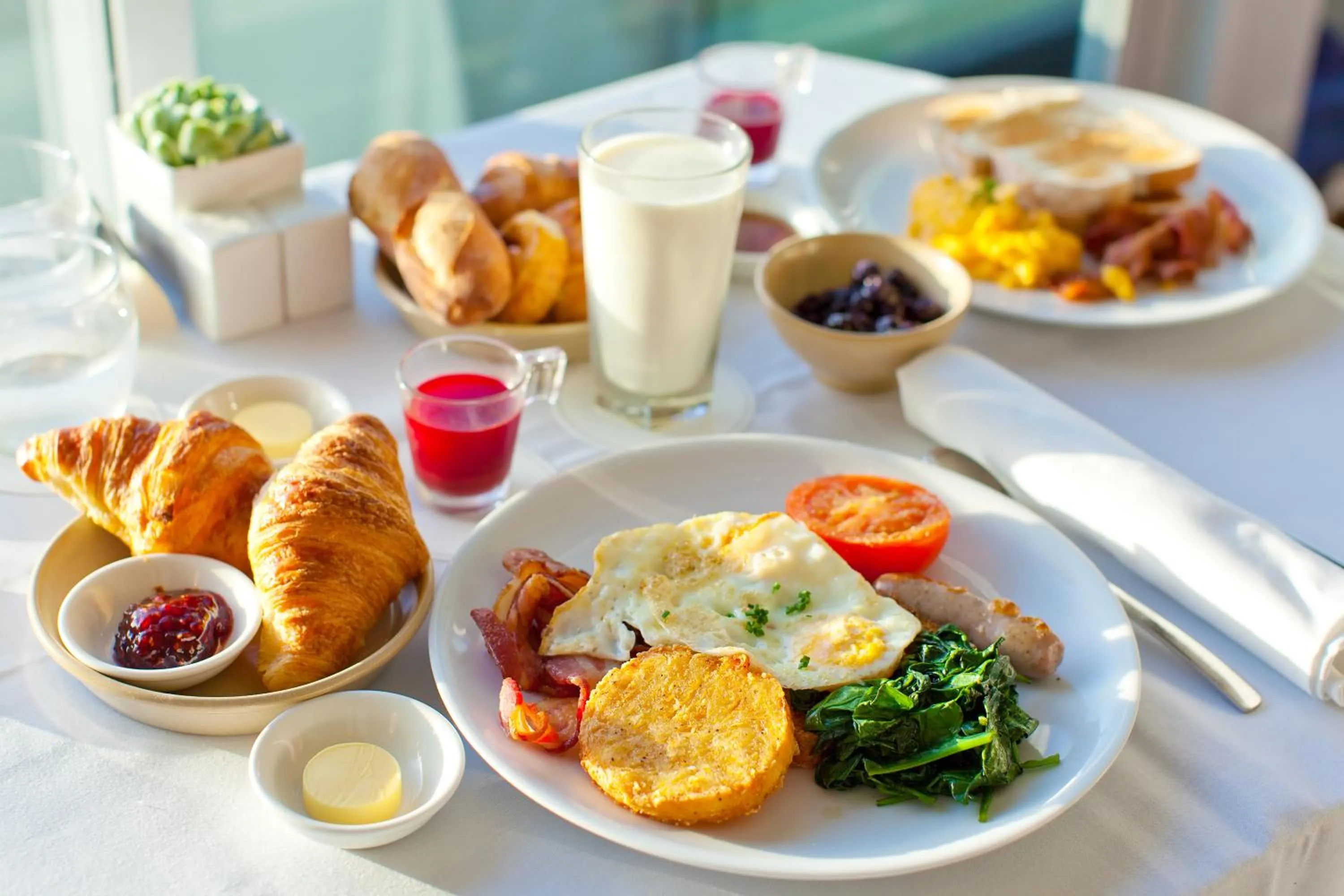 Breakfast in DoubleTree by Hilton Sukhumvit Bangkok