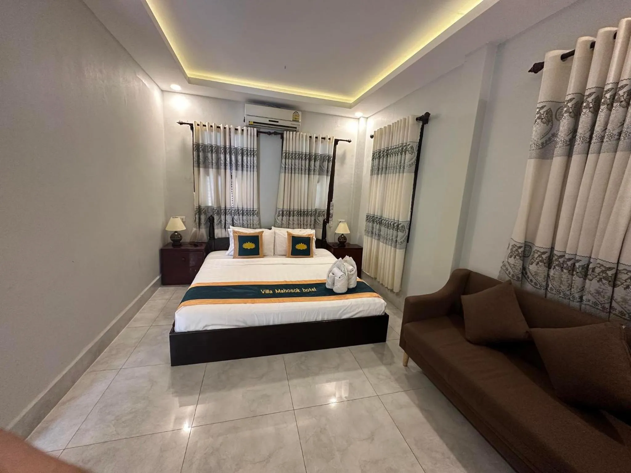 Bed in Villa Mahasok hotel