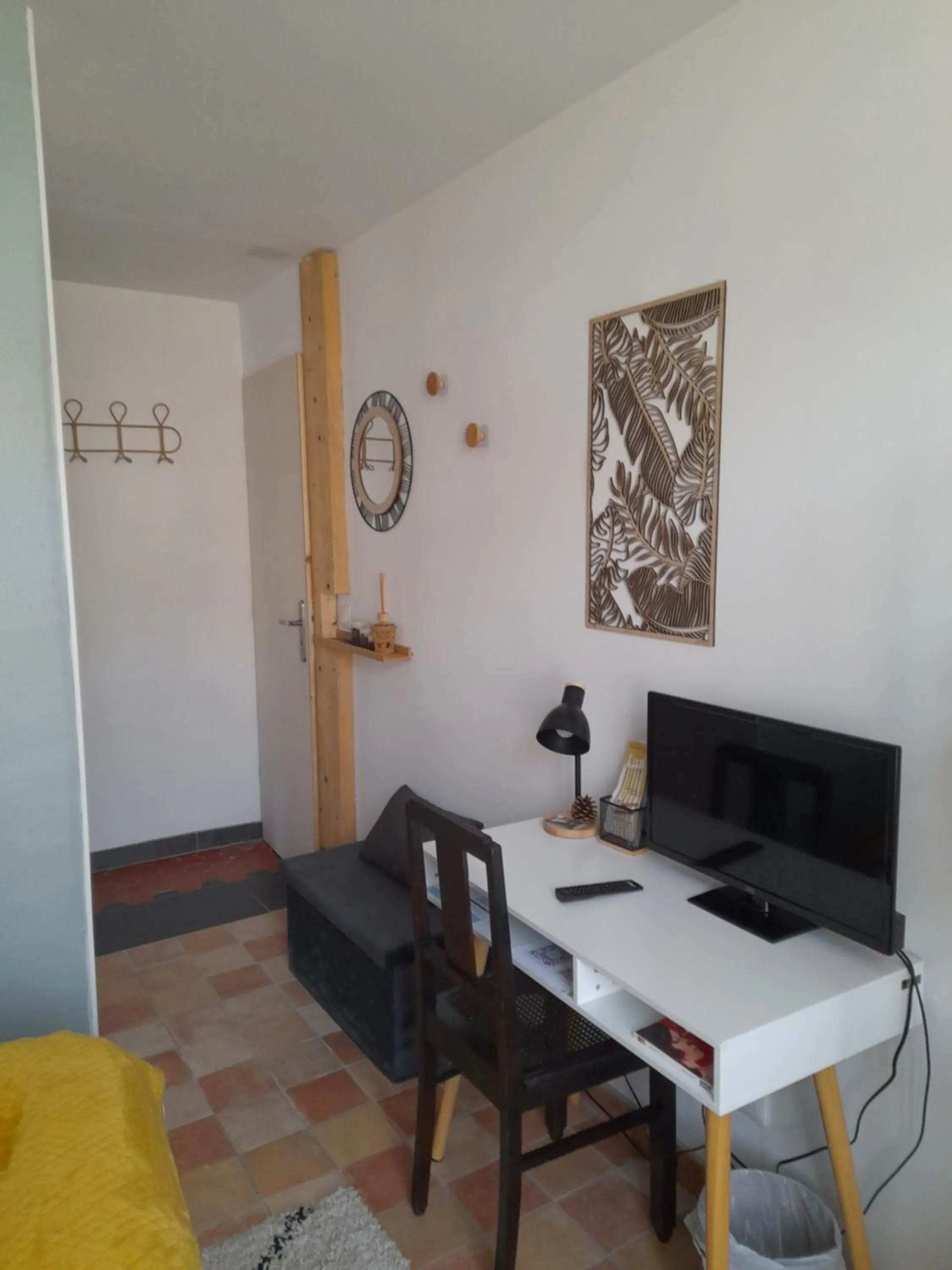 Seating area in Les MIRABELLES chambres d'hôtes