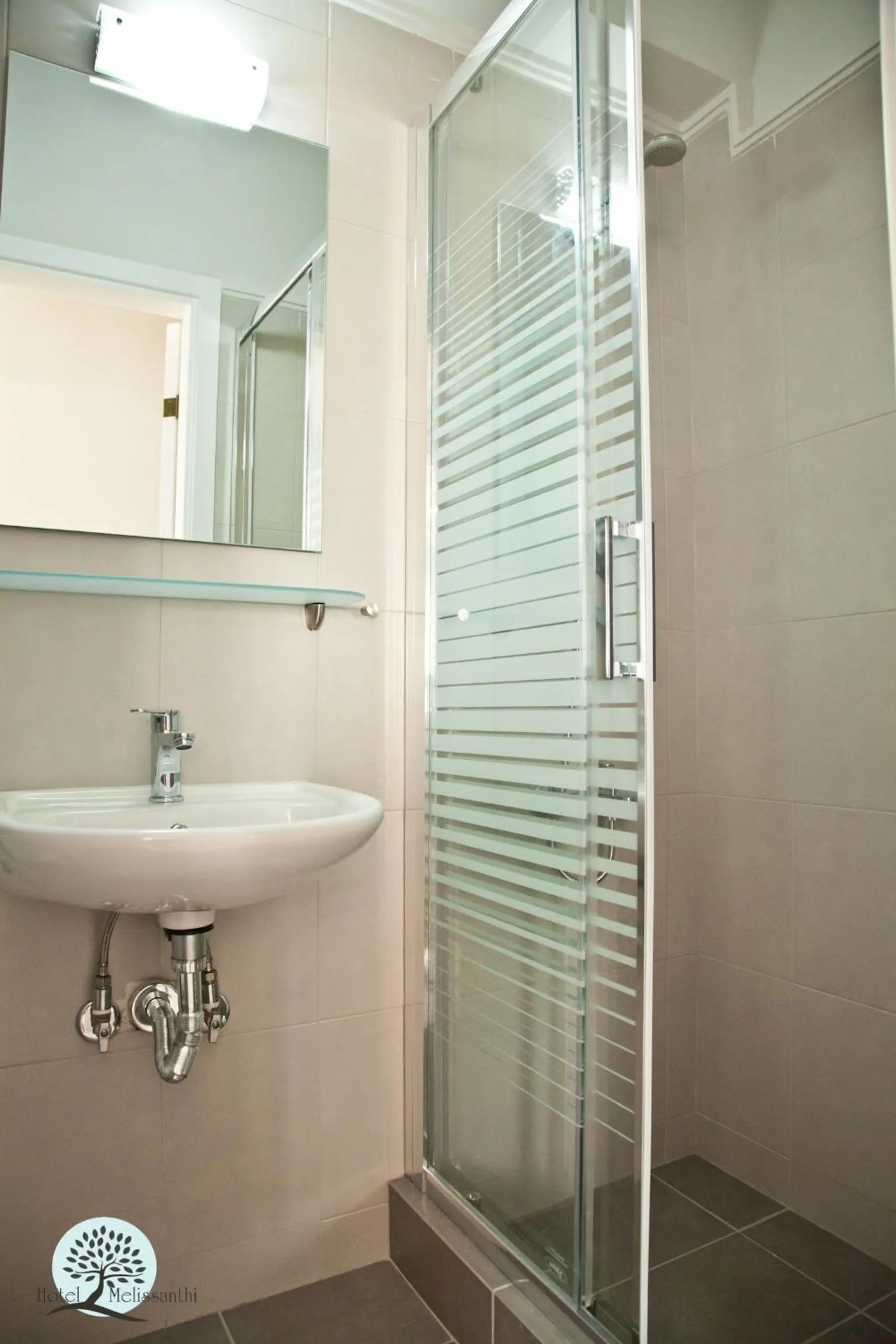 Bathroom in Hotel Melissanthi