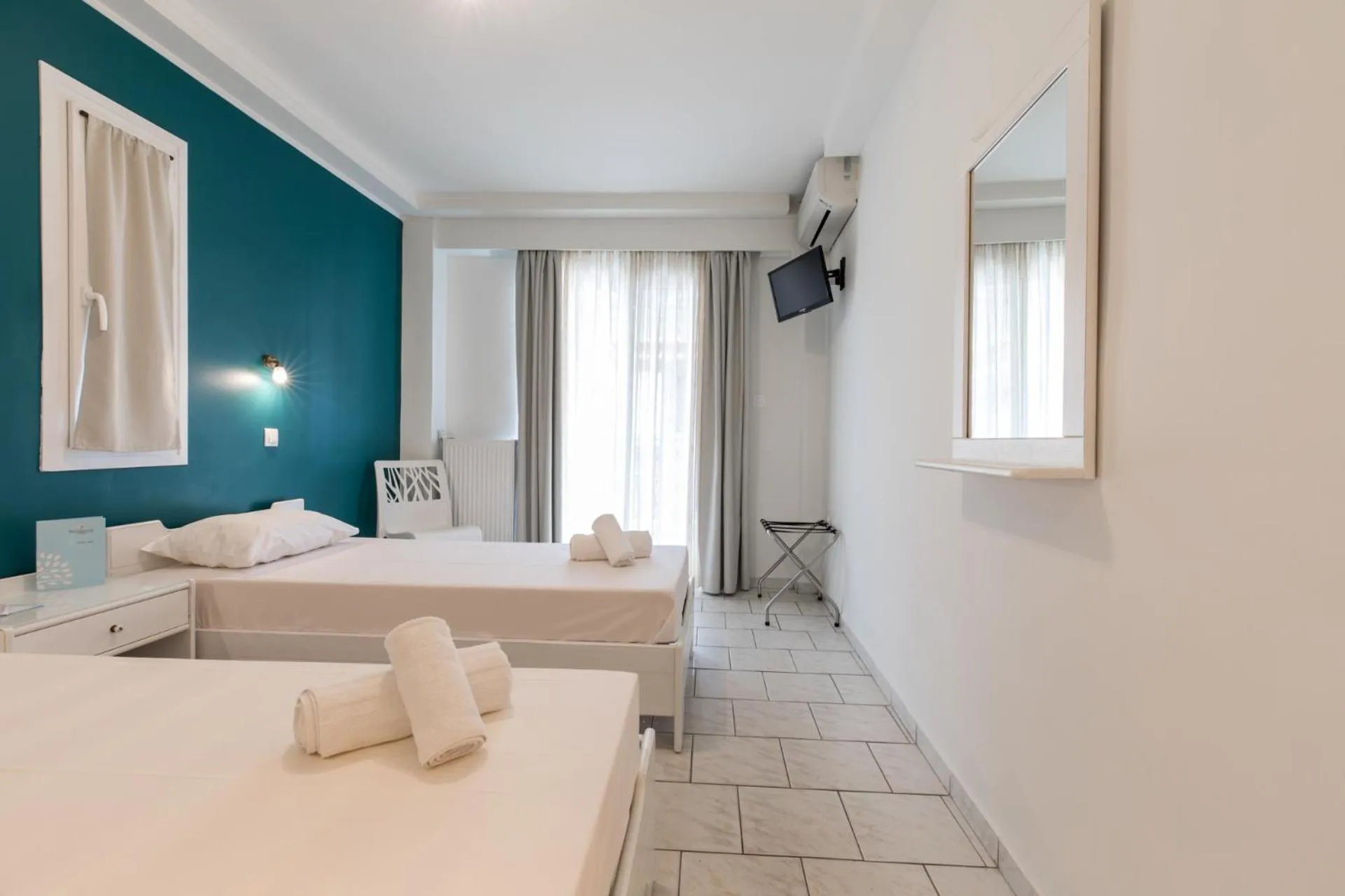 Photo of the whole room, Bed in Hotel Melissanthi