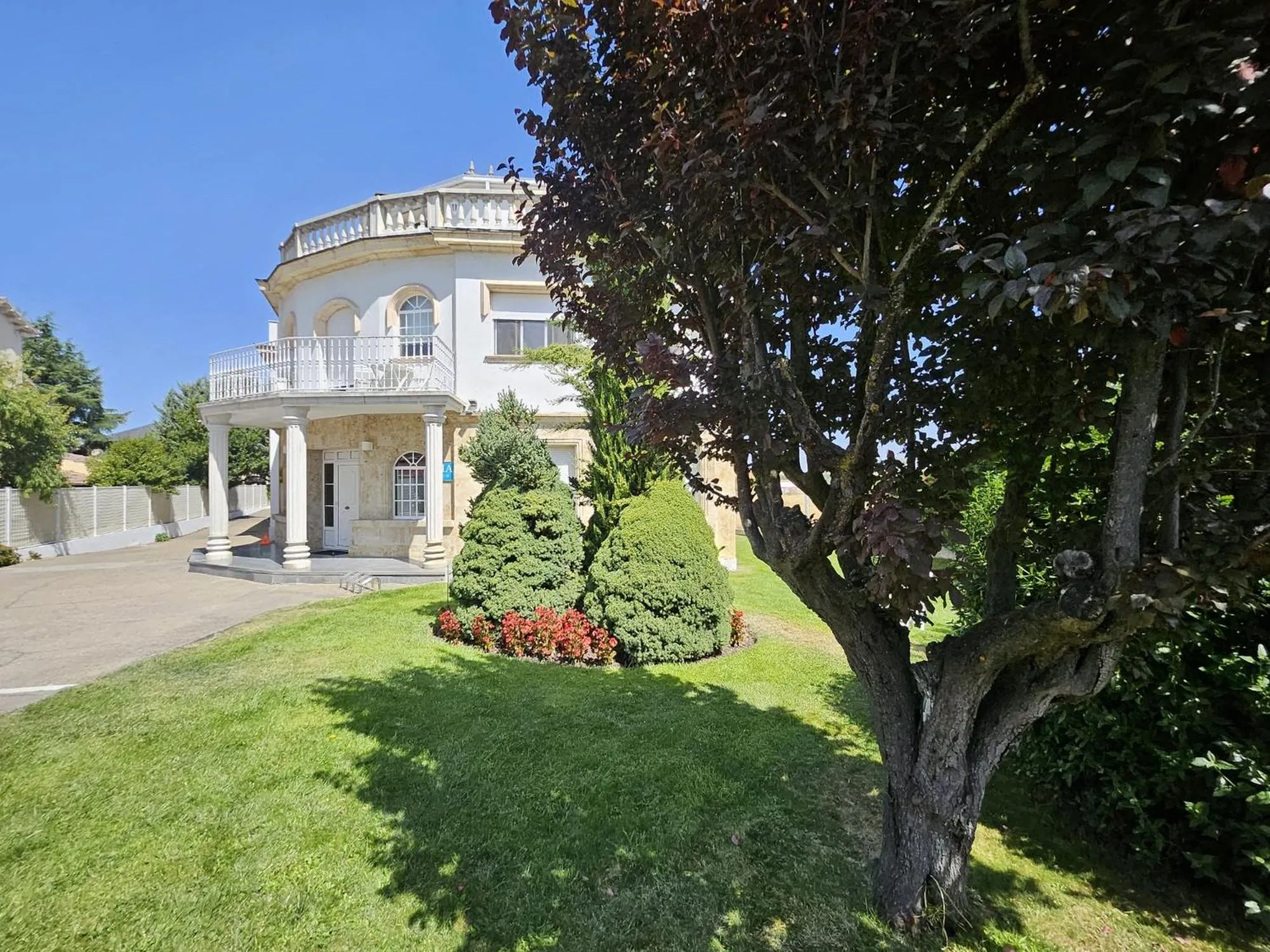 Property building in Casablanca Hotel Studios