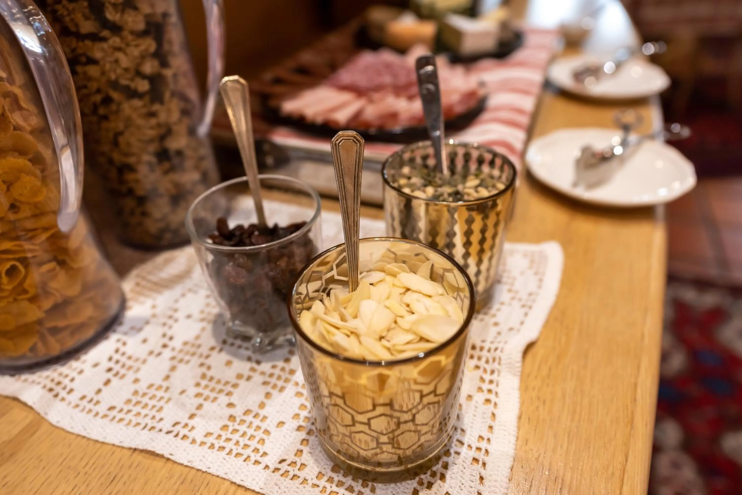 Breakfast in Hotel à l'Oriel