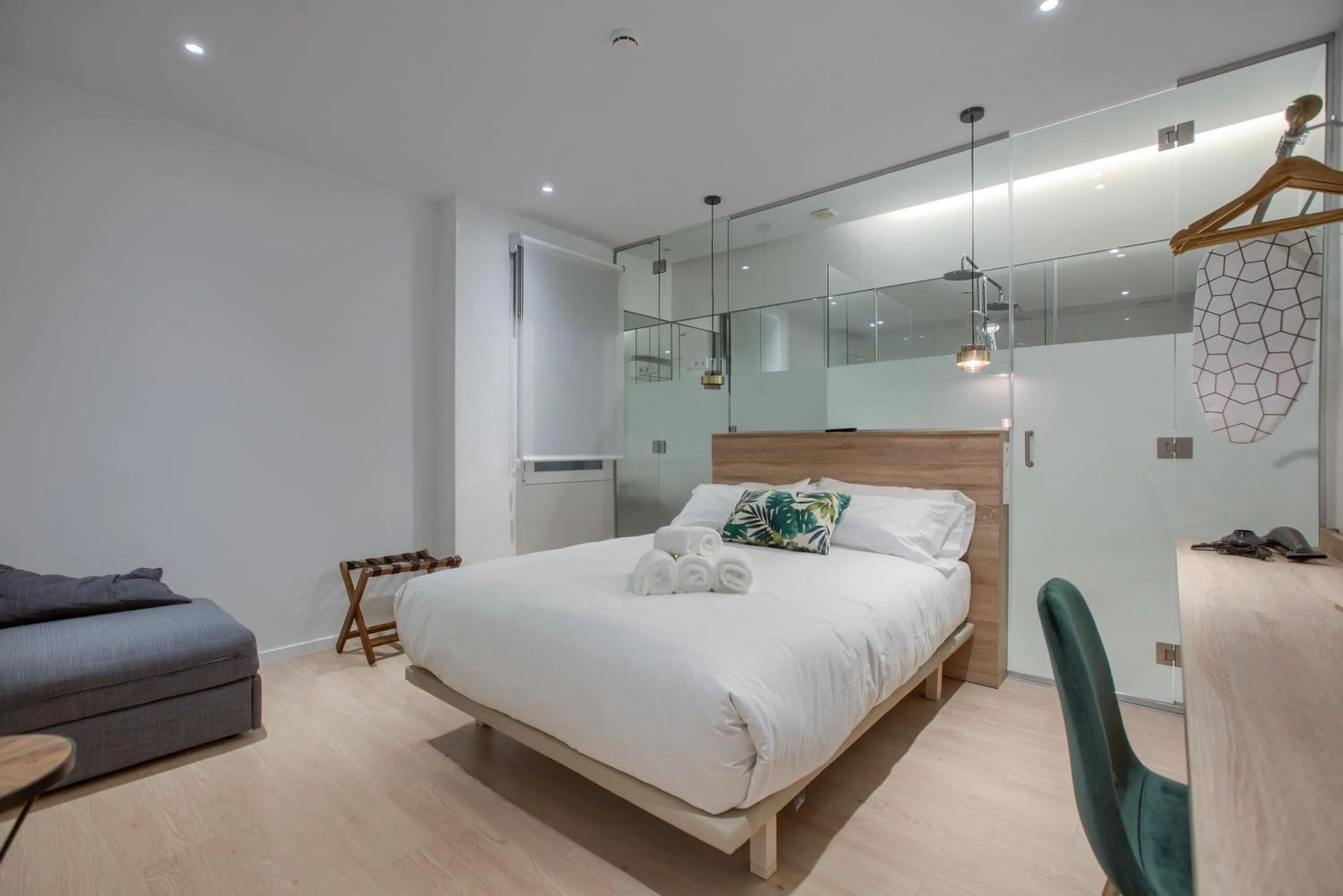 Photo of the whole room, Bed in The Match Madrid