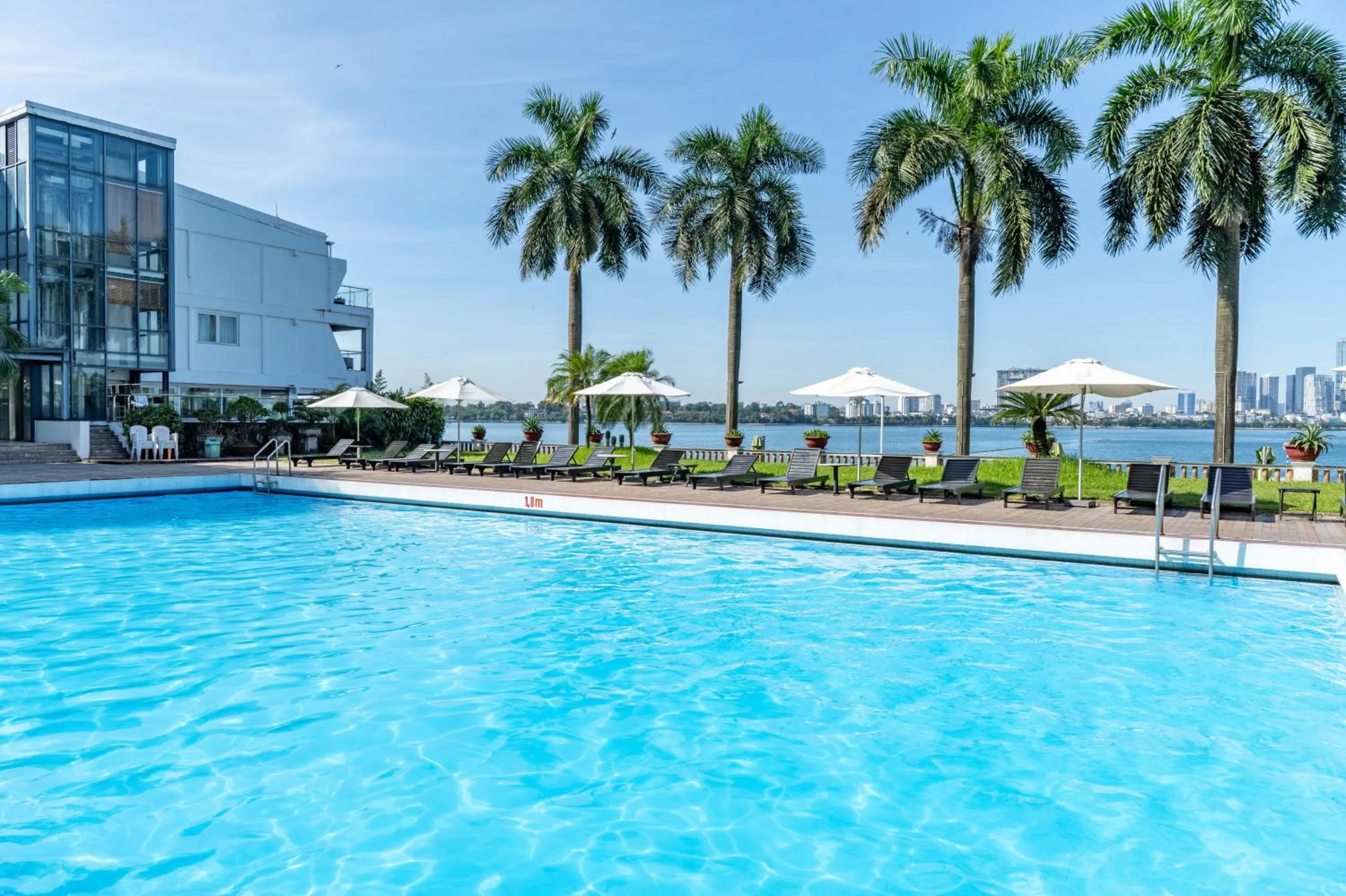 Swimming pool in Thang Loi Hotel Hanoi