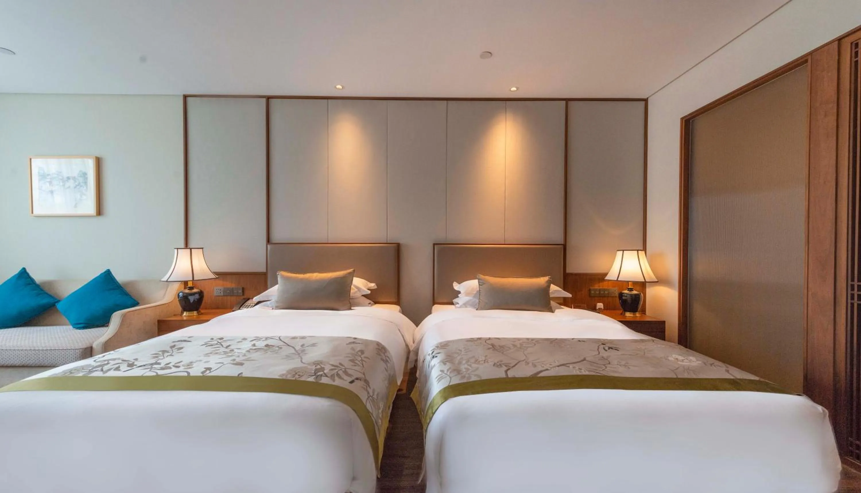 Bedroom, Bed in Narada ResortSpa Nanxun Giant