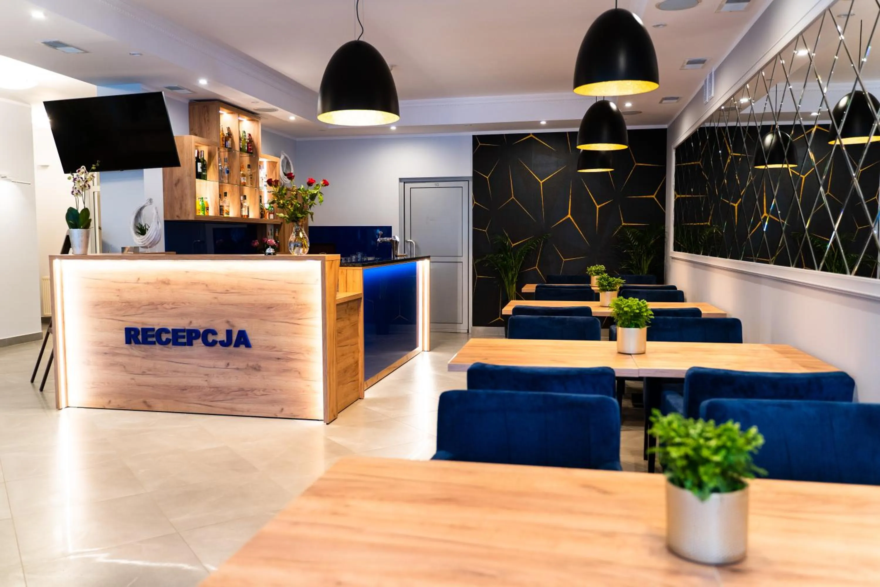 Restaurant/places to eat, Lobby/Reception in Hotel SANVIT RESTAURACJA & SPA