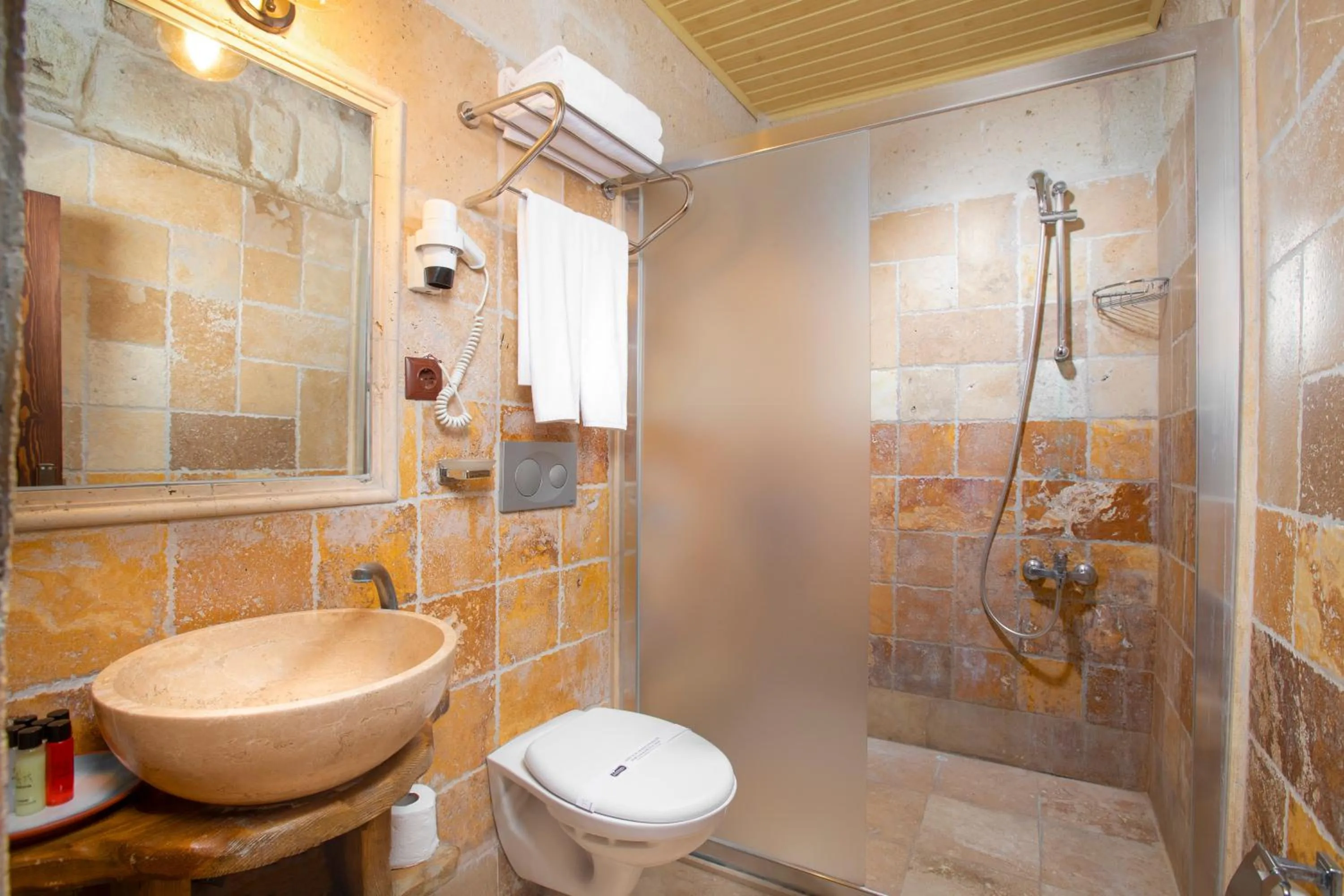 Shower in Garden Inn Cappadocia