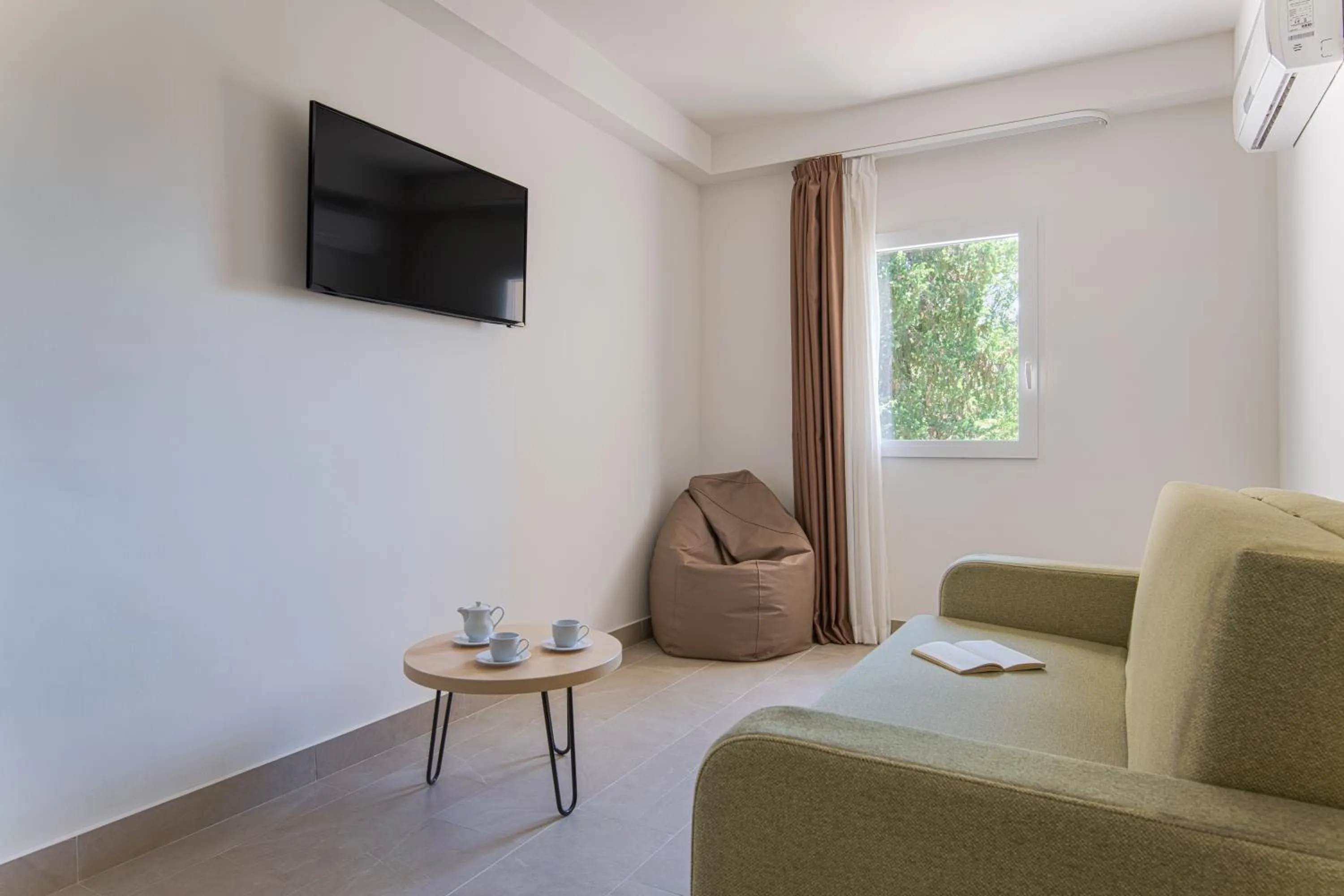 TV and multimedia in Hotel Delfin