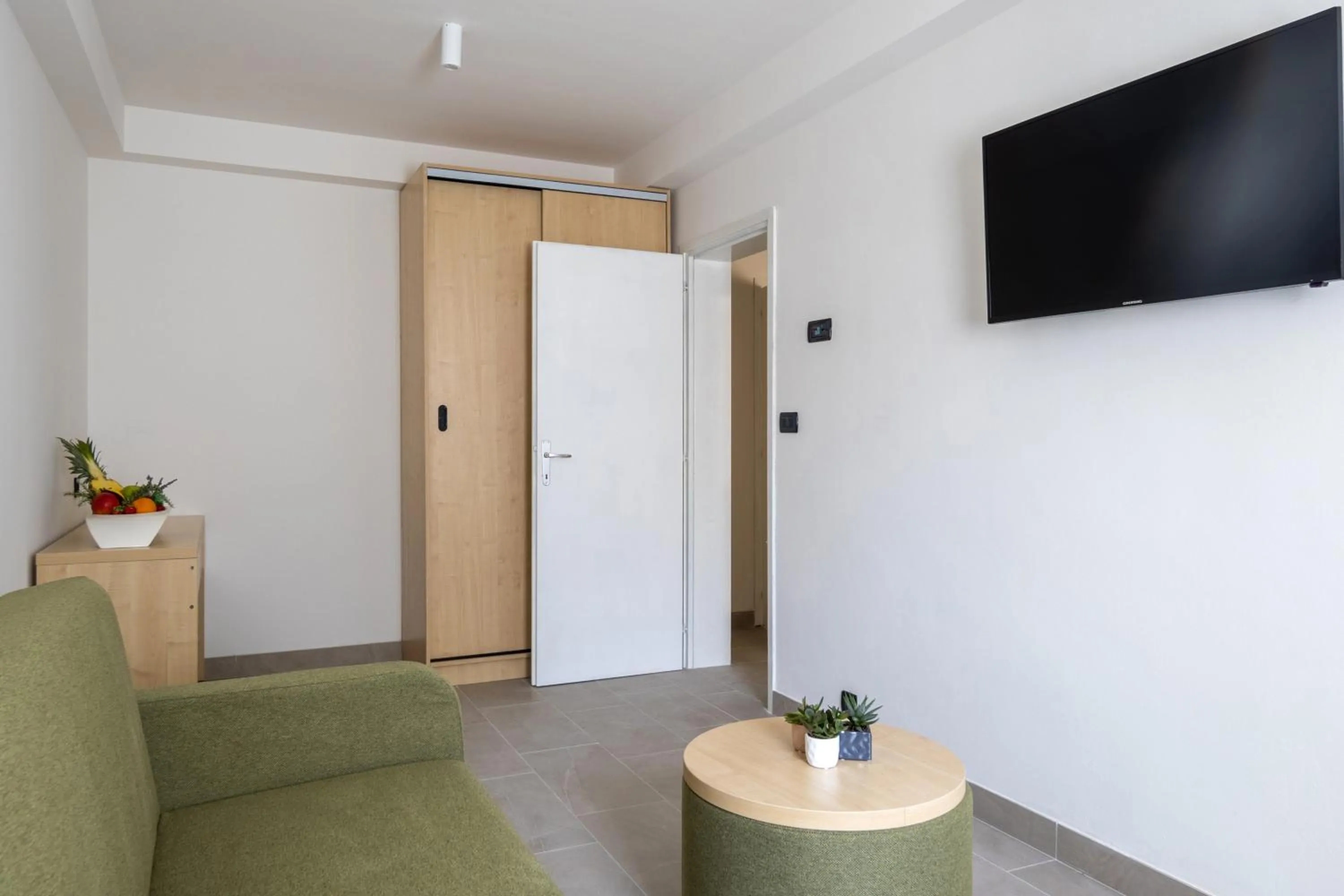 TV and multimedia in Hotel Delfin