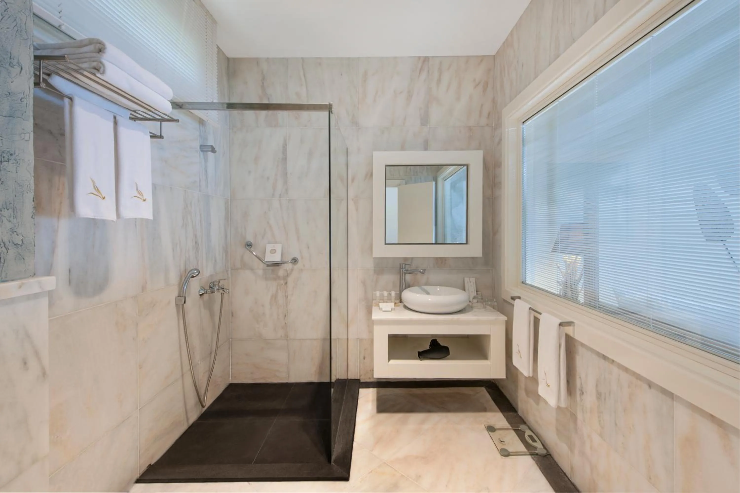 Bathroom in Sarpedor Boutique Hotel