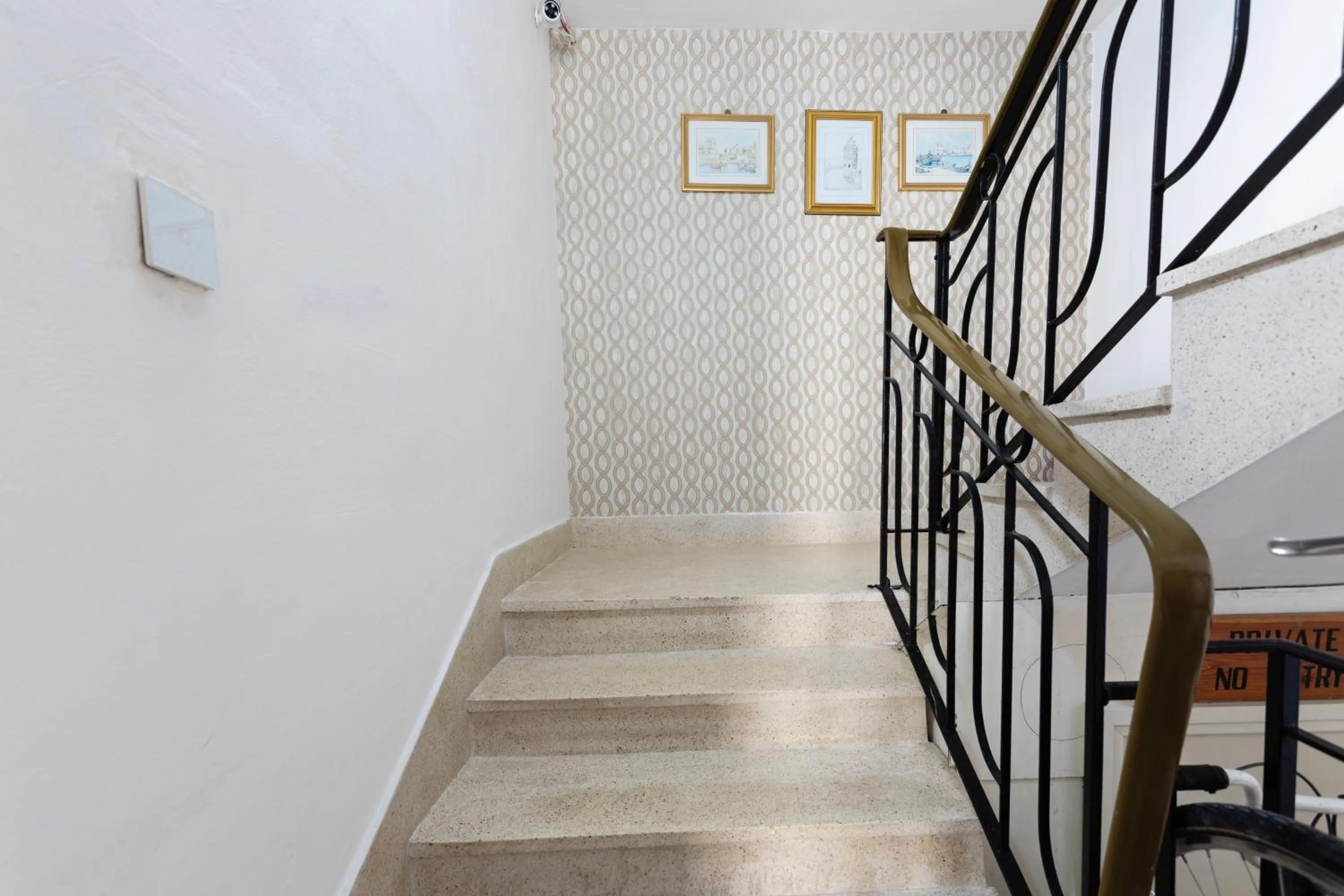 Facade/entrance in Tarona Guesthouse