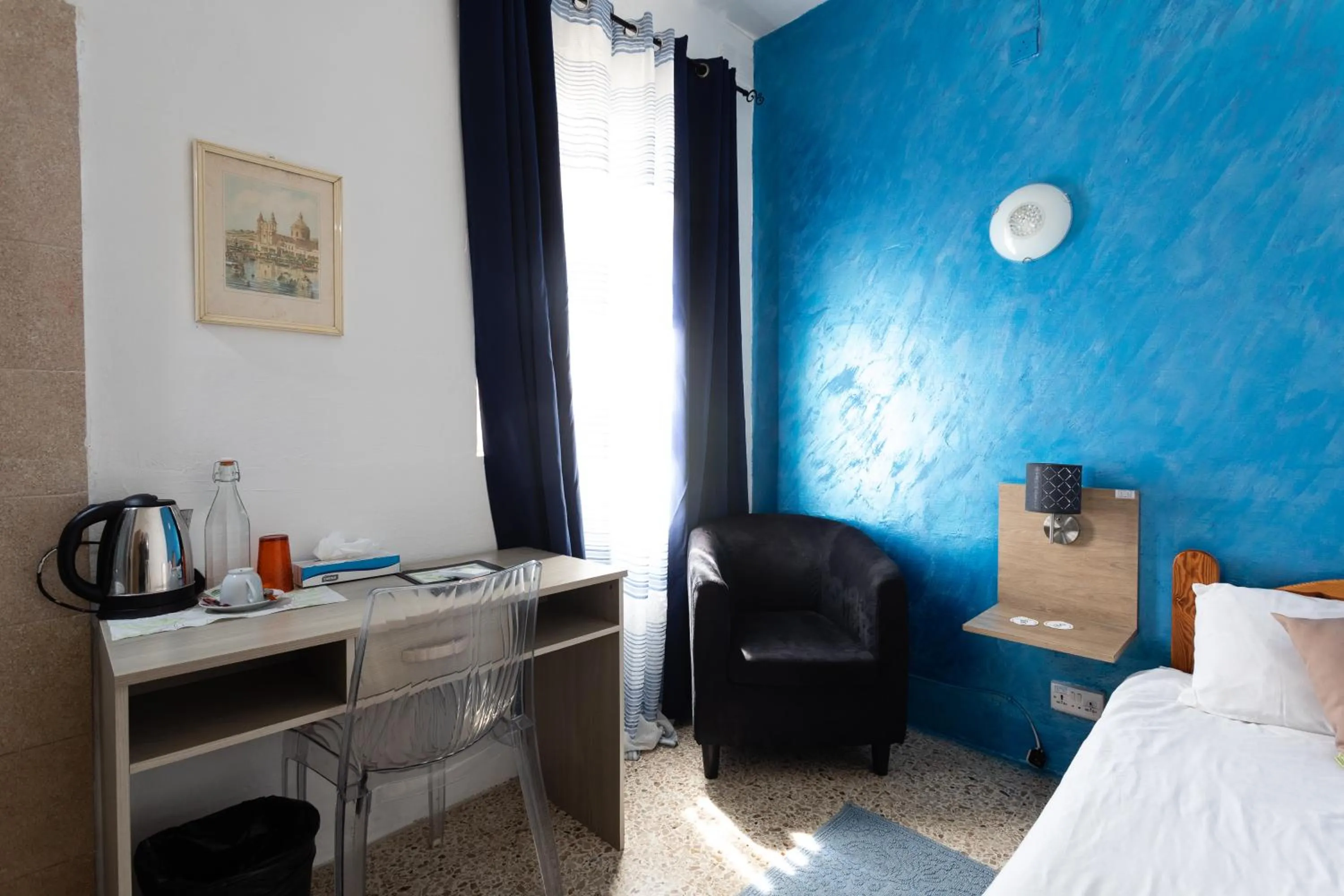 Bed in Tarona Guesthouse