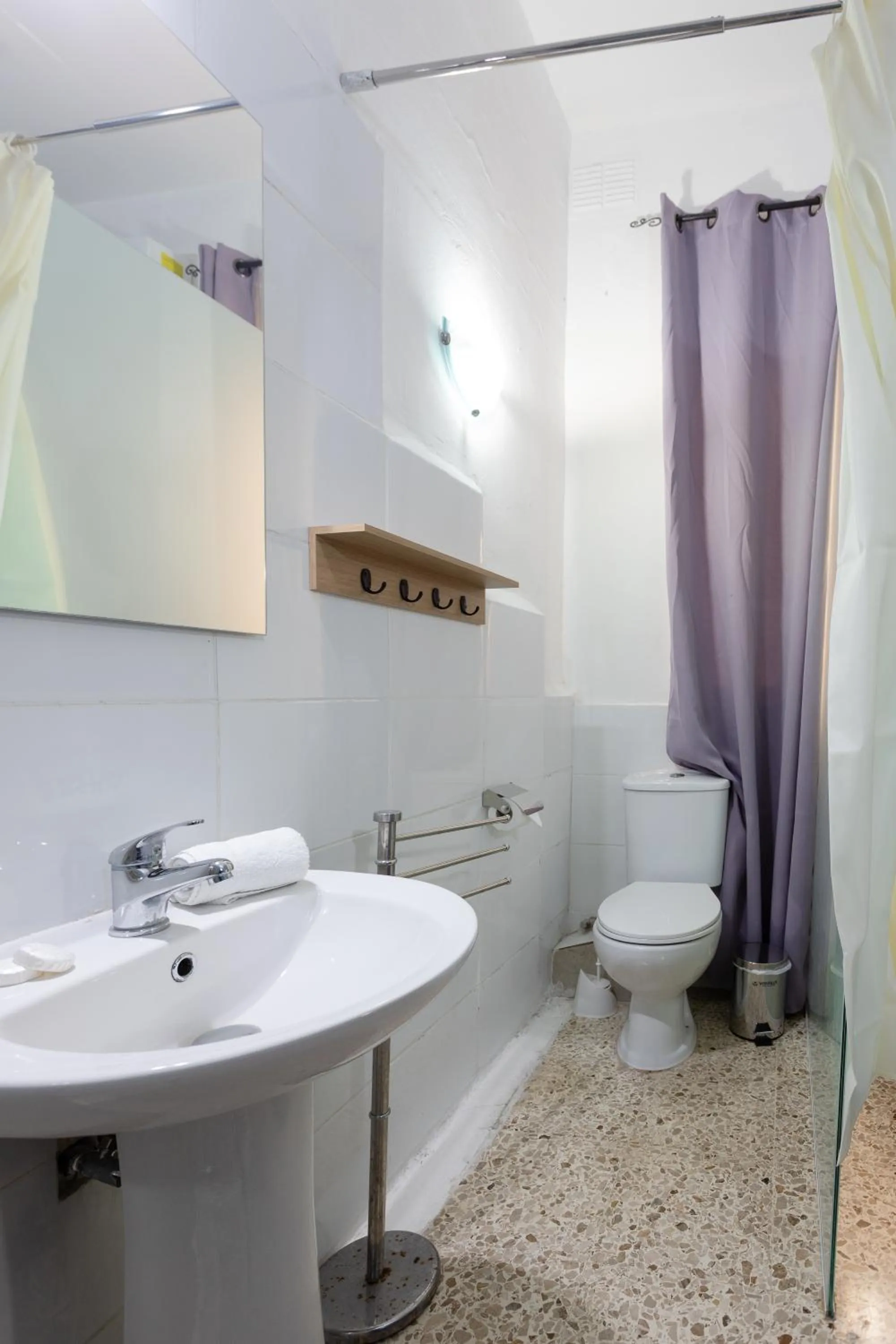 Bathroom in Tarona Guesthouse