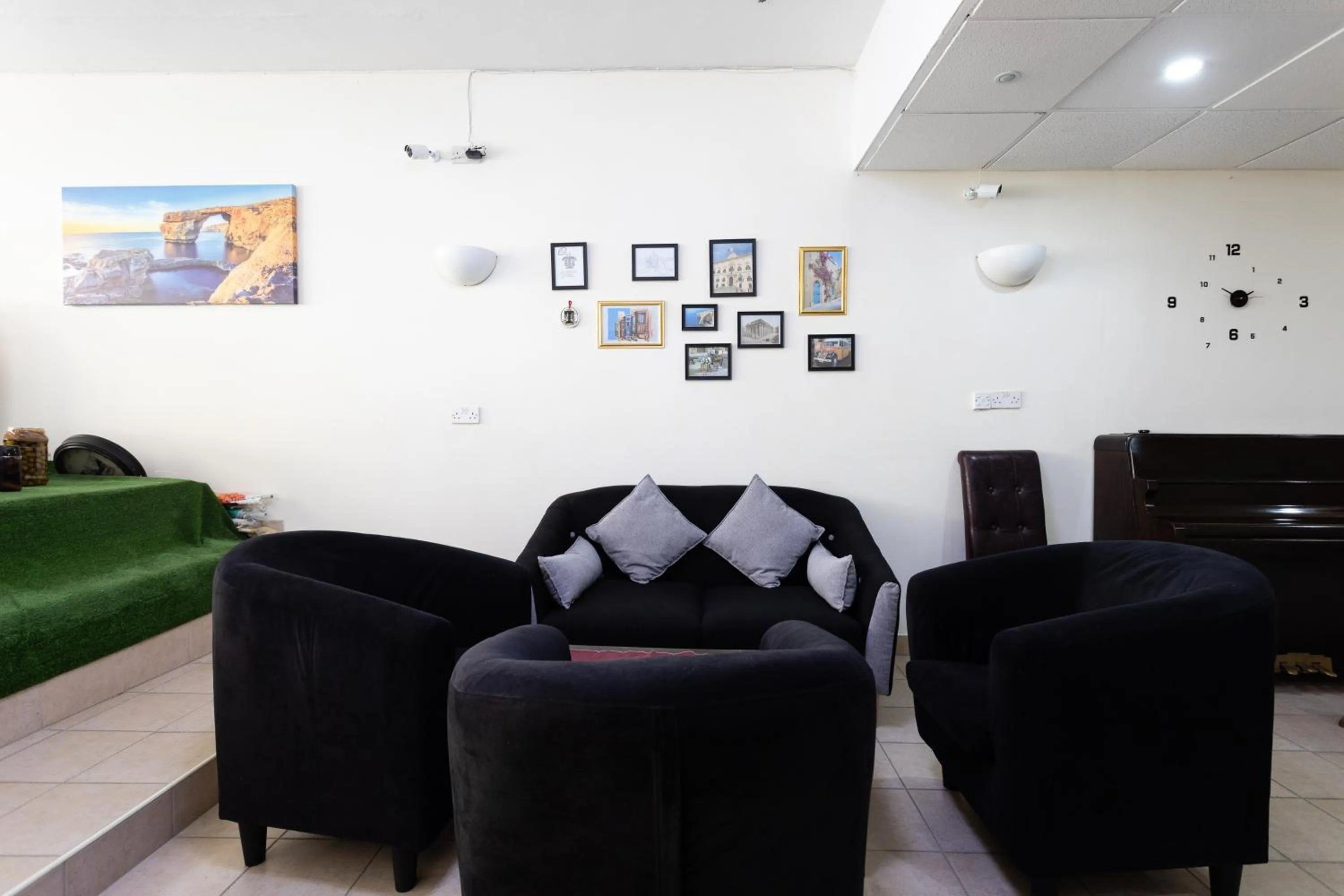 Seating area in Tarona Guesthouse