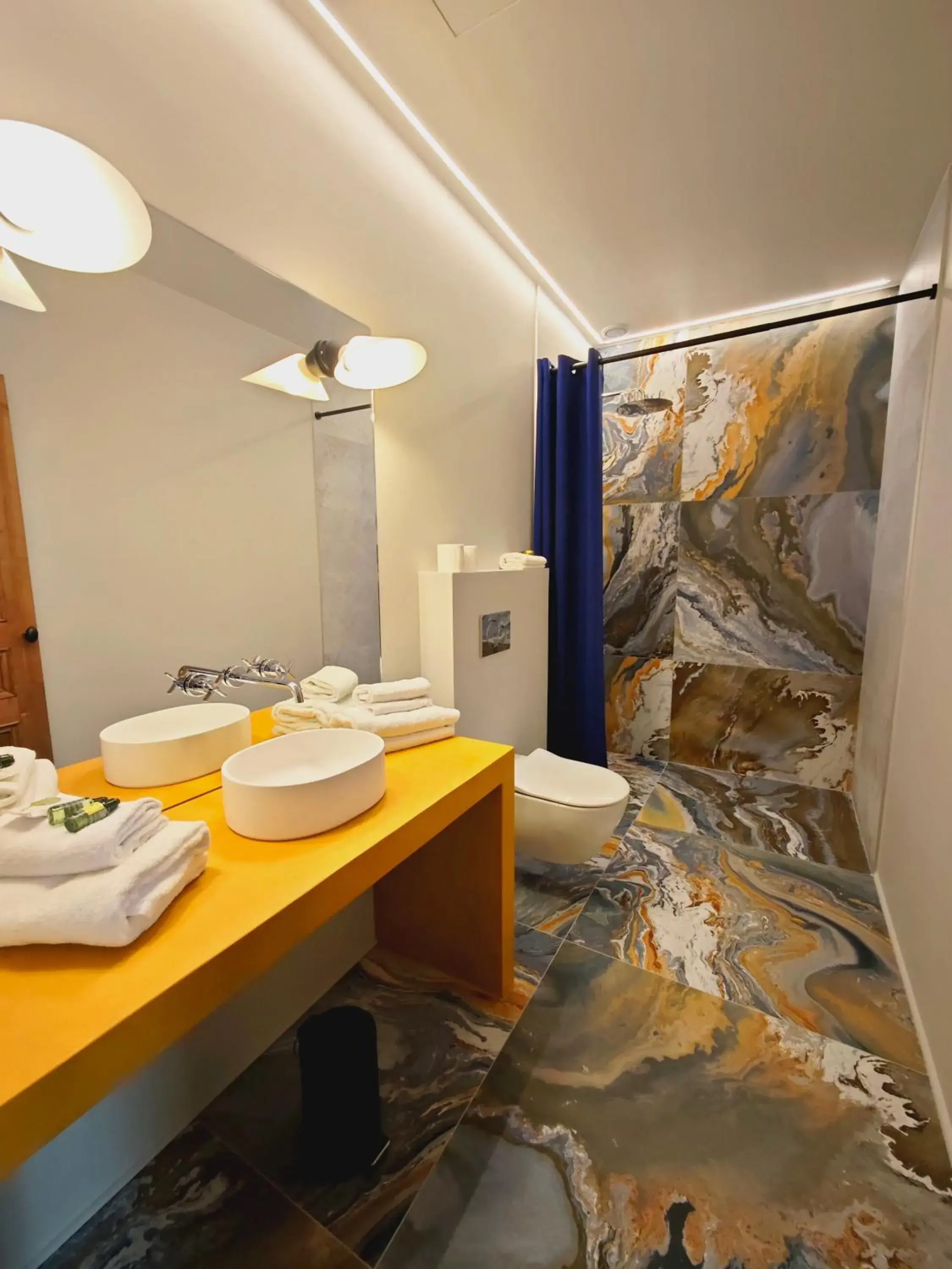 Deluxe Double Room - City Side in Hôtel Relais Monceau Deluxe Double Room - City Side in Hôtel Relais Monceau