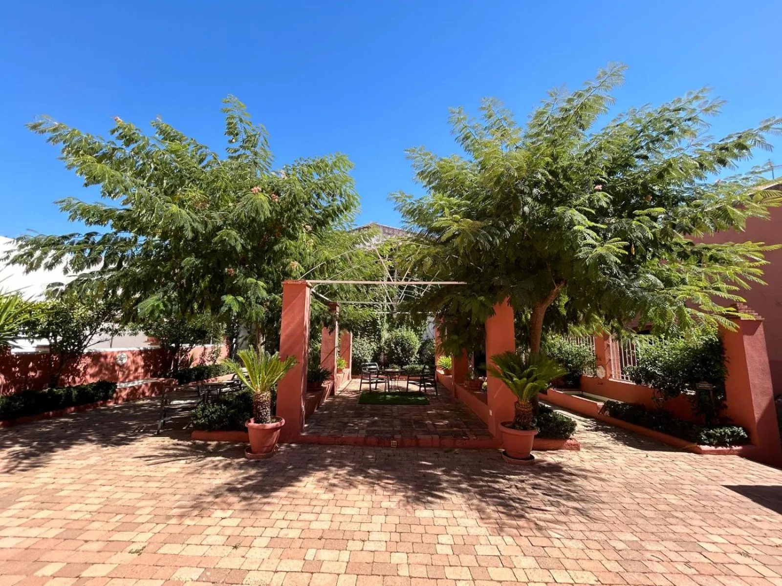 Property building in Hotel Boutique Conde de la Corte