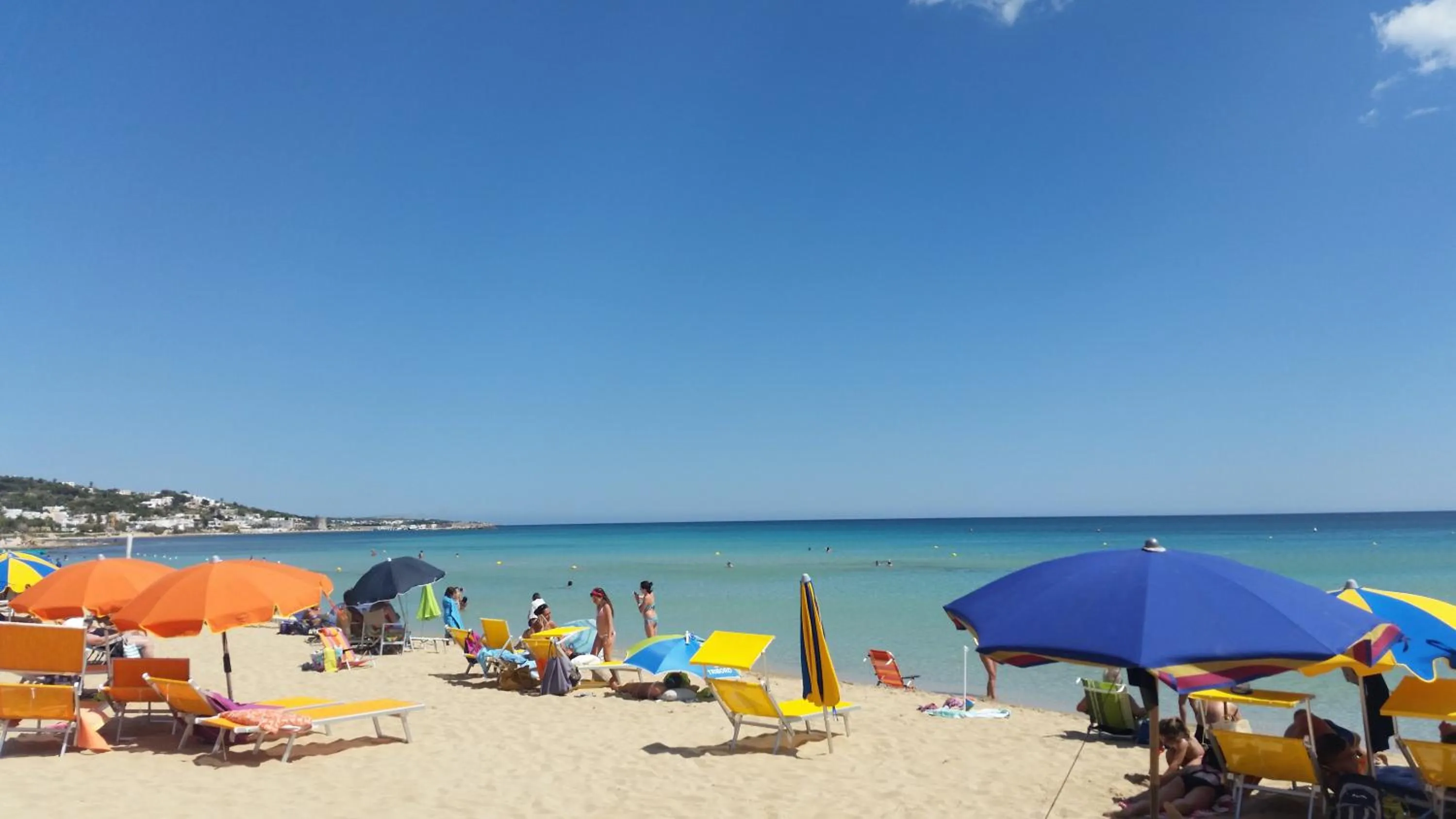 Beach in B&B White Rooms Salento