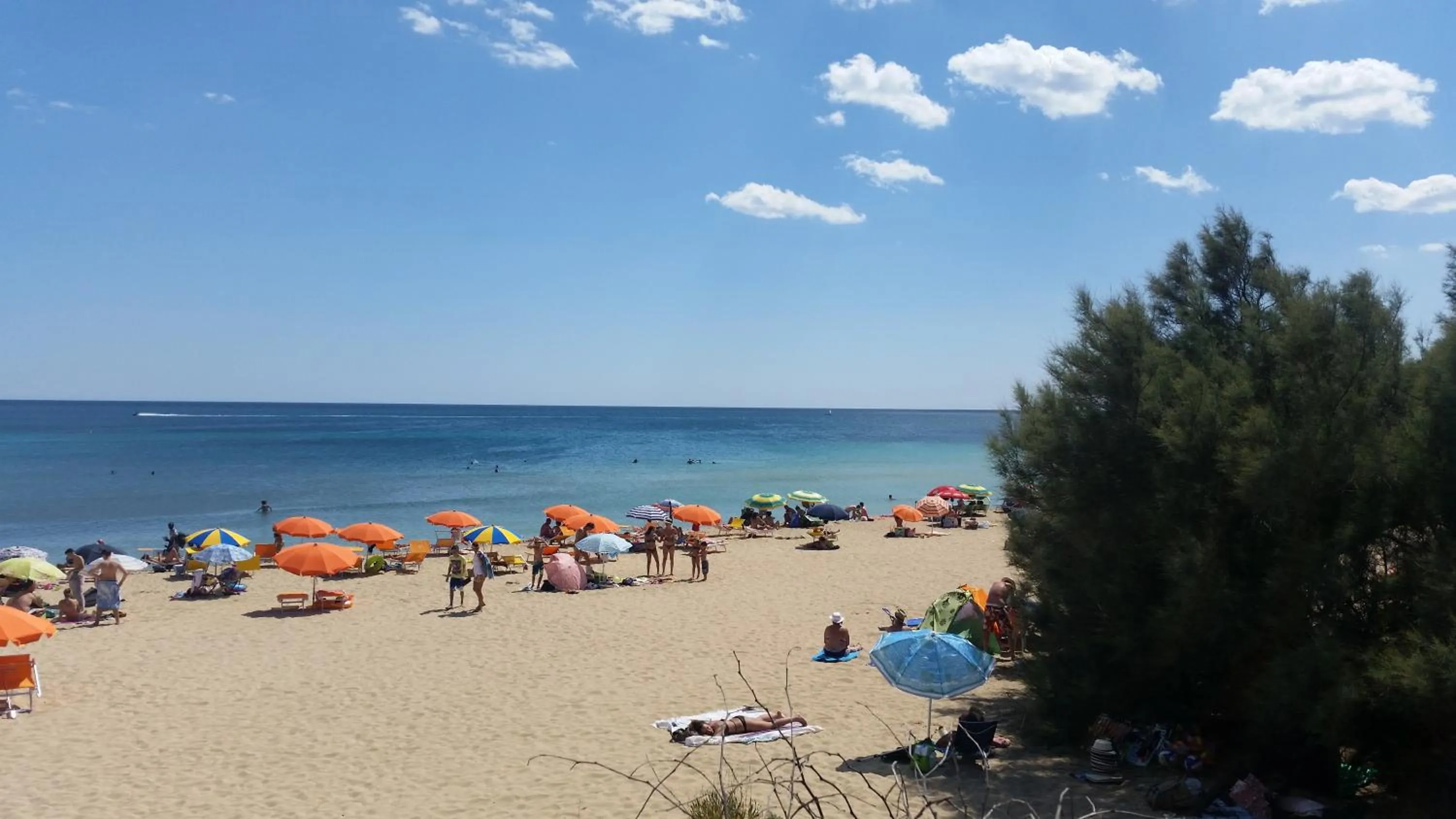 People in B&B White Rooms Salento
