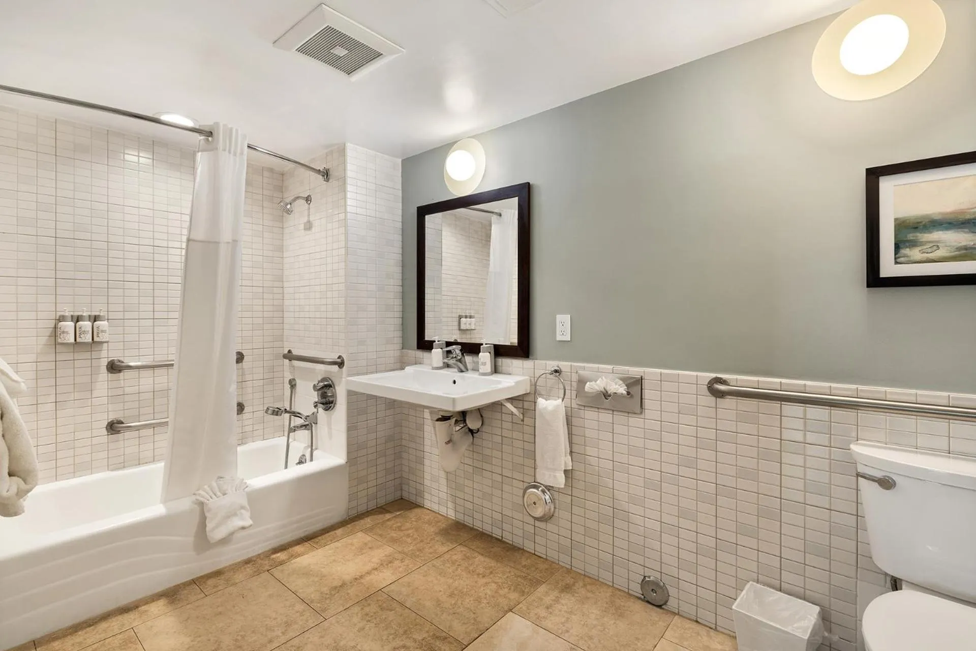 Toilet in Vagabond Inn Glendale