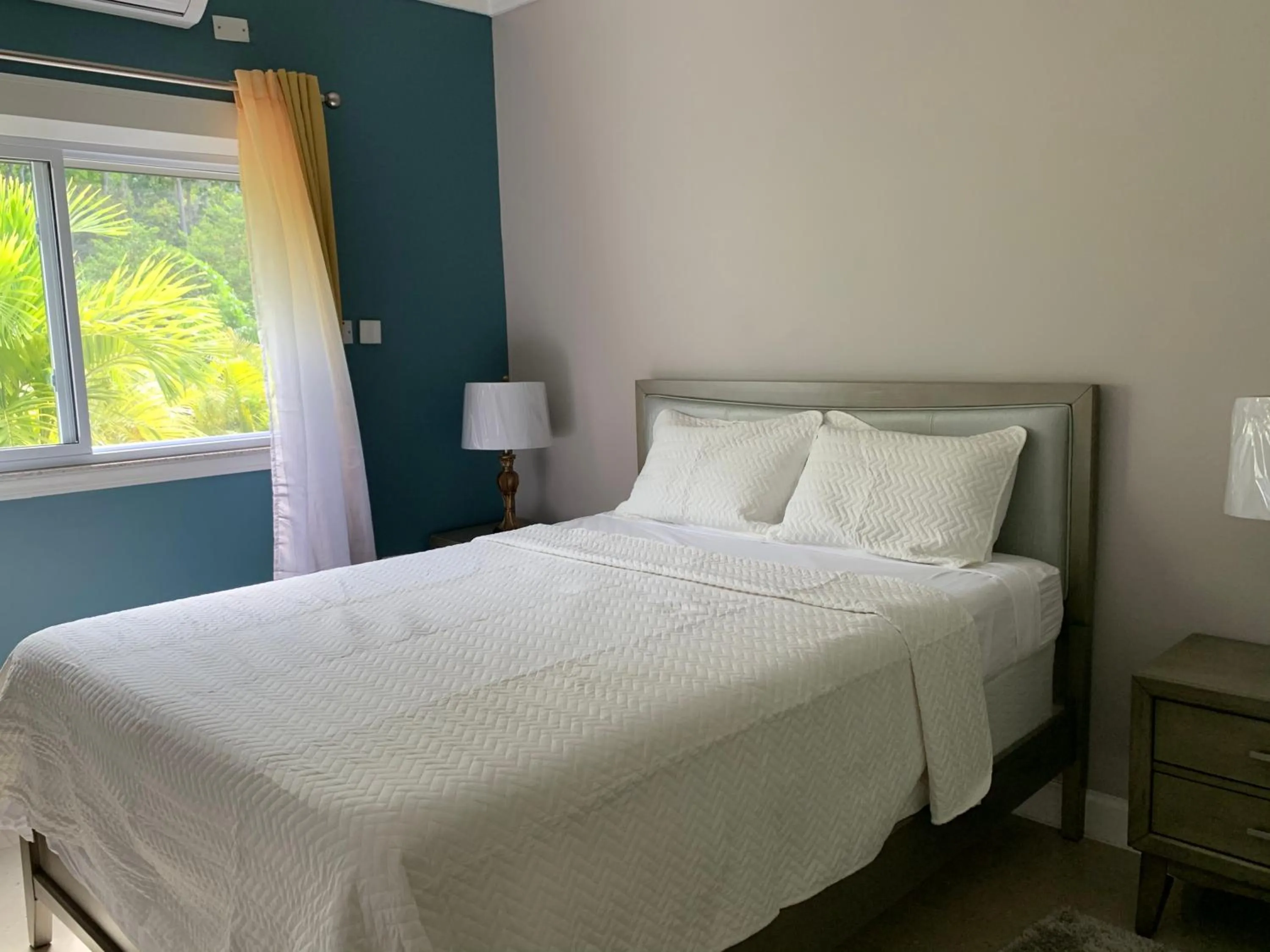 Bedroom, Bed in The Marina Villa de Sonja