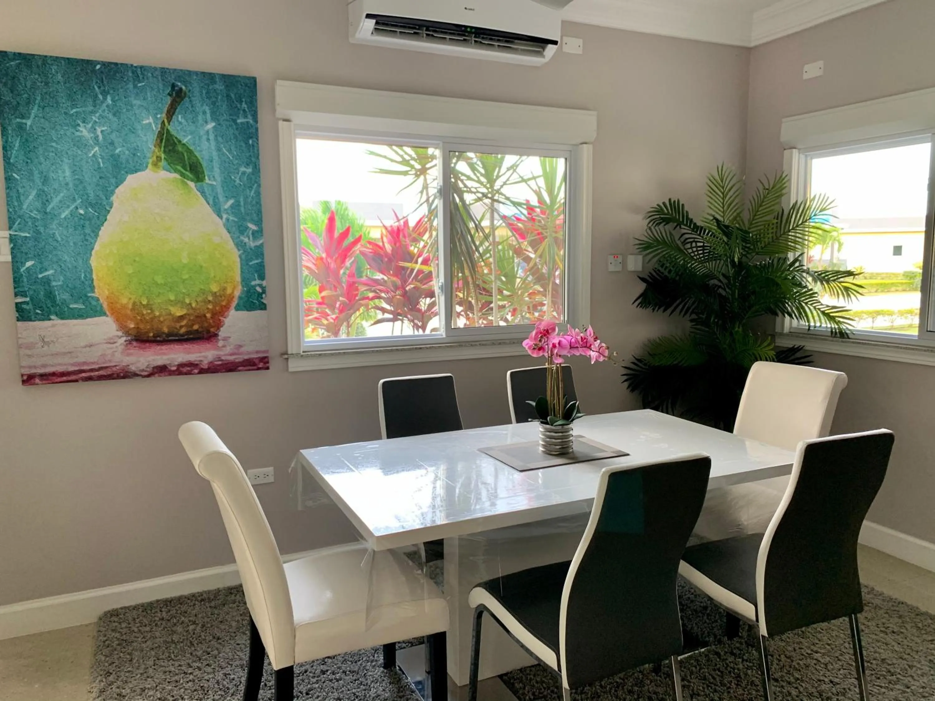 Dining area in The Marina Villa de Sonja