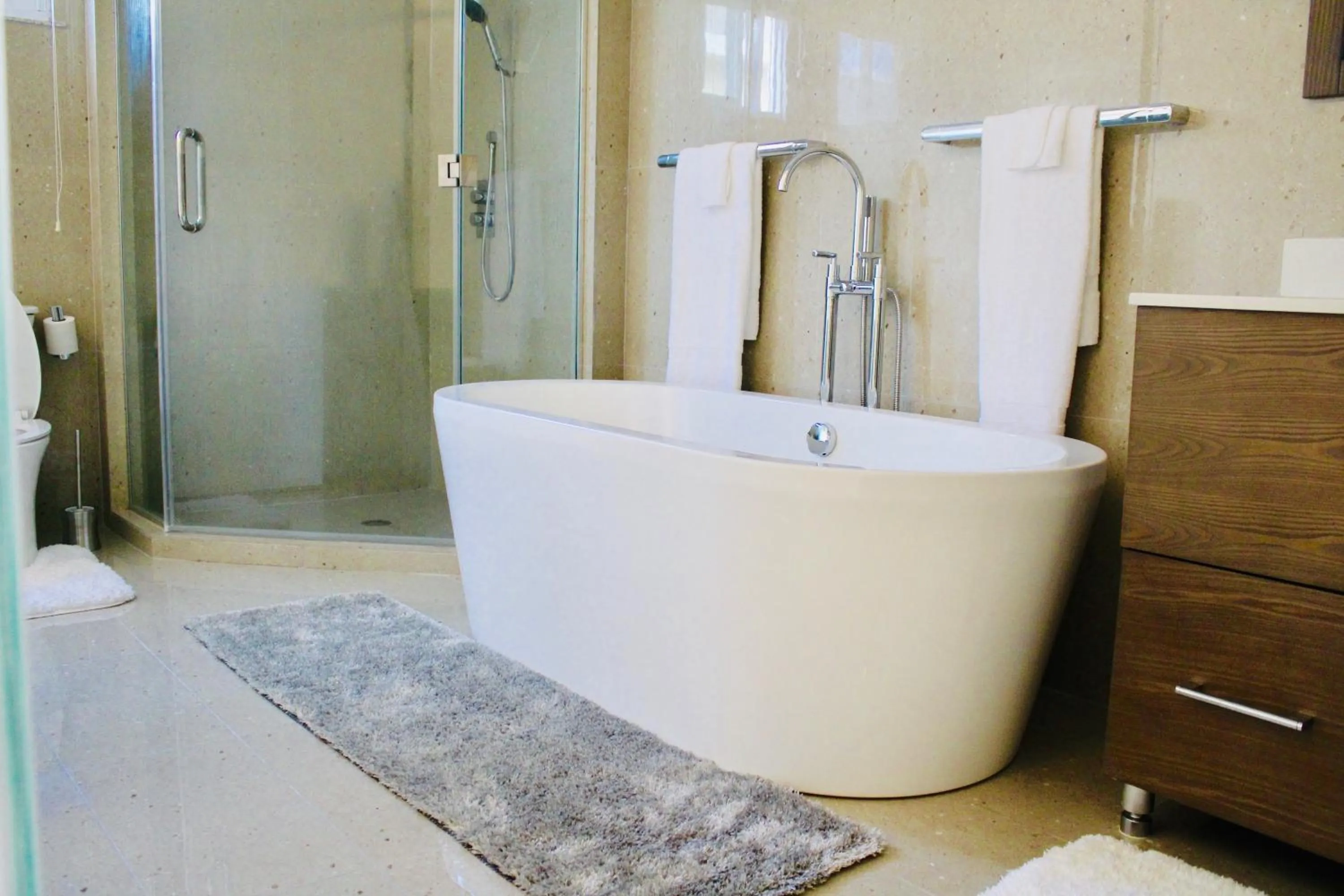 Bathroom in The Marina Villa de Sonja