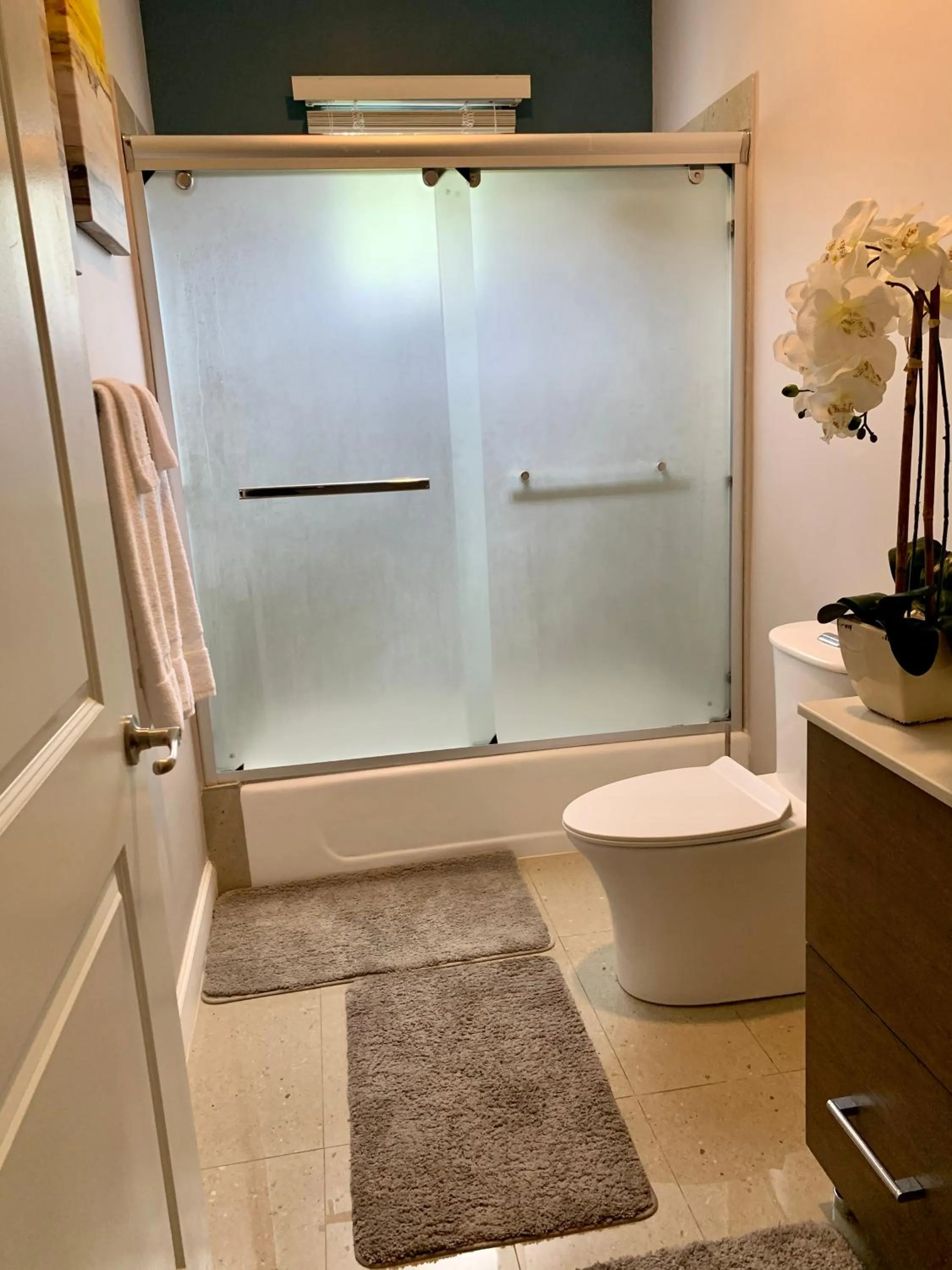 Bathroom in The Marina Villa de Sonja