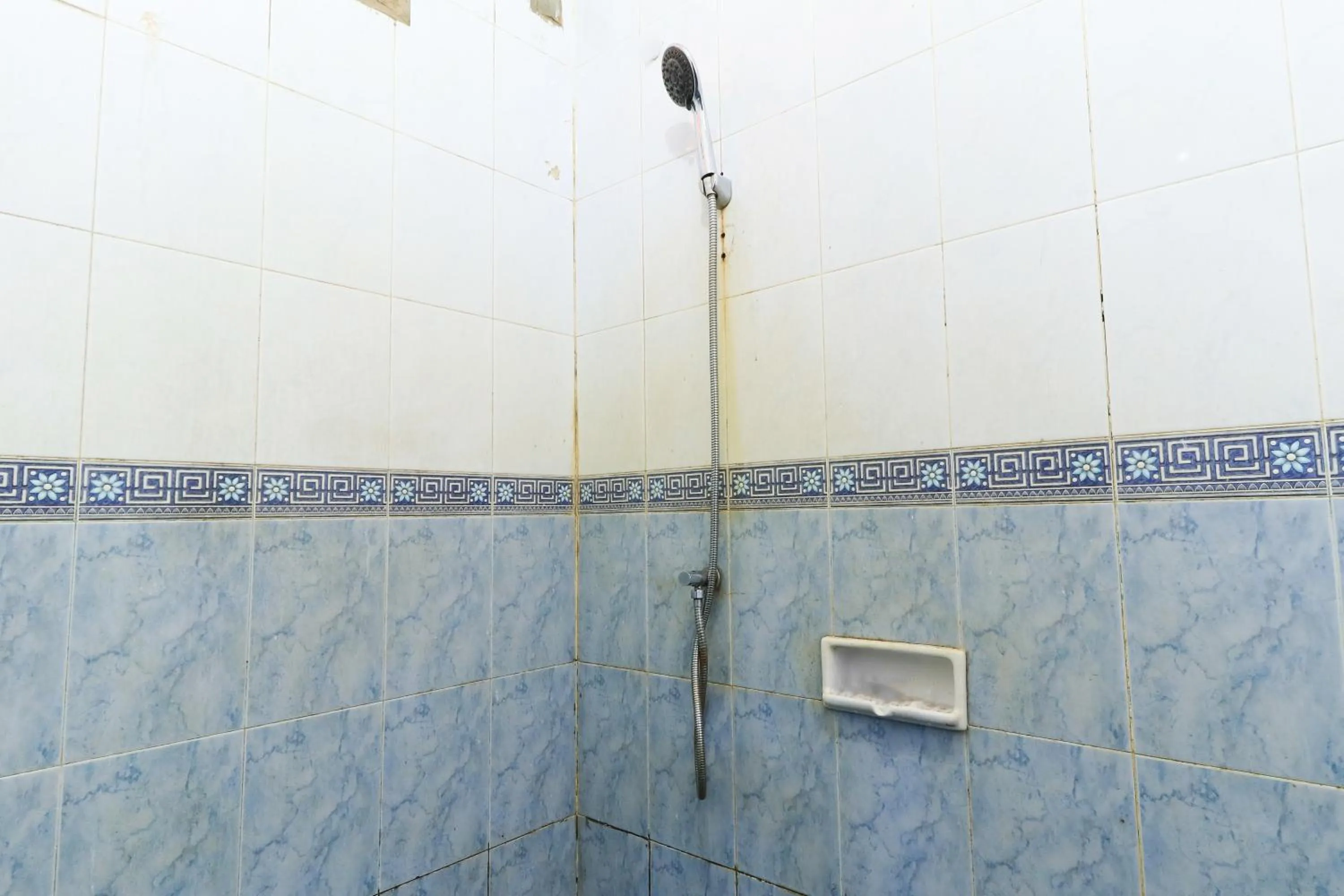 Shower in Guest House Samarinda