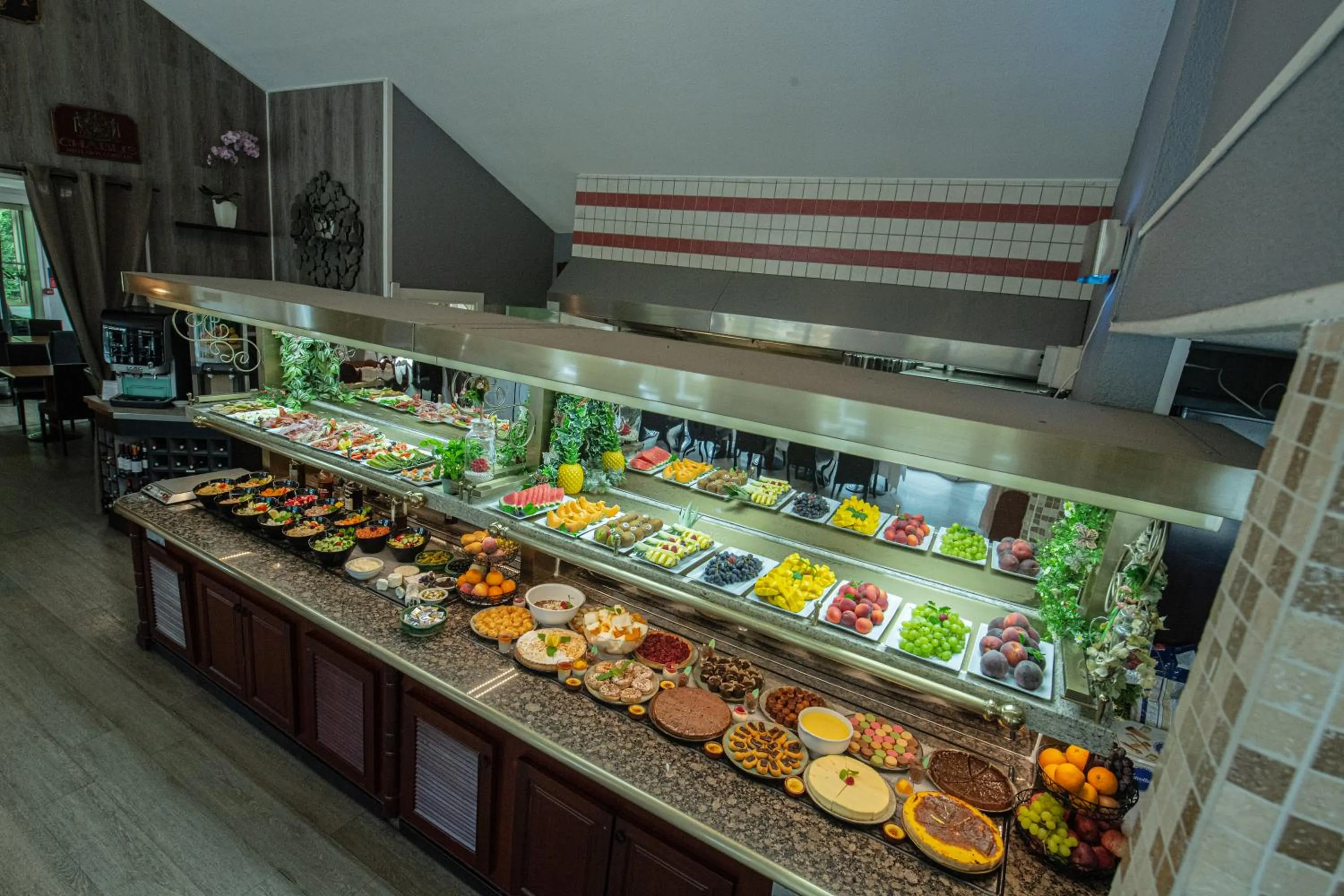 Restaurant/places to eat in Logis Hôtel - Le Relais du Parisis