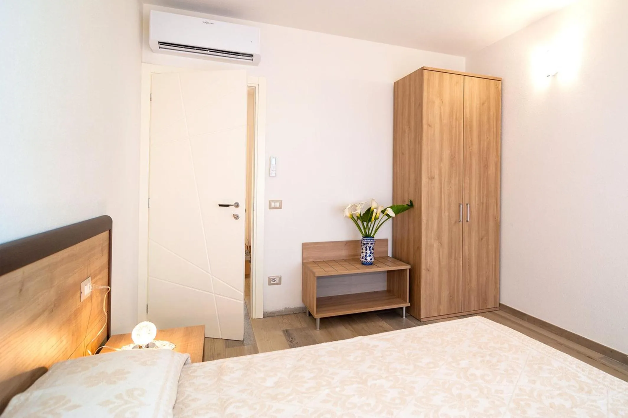 Bed in MOLAROTTO CAMERE CON ANGOLO COTTURA