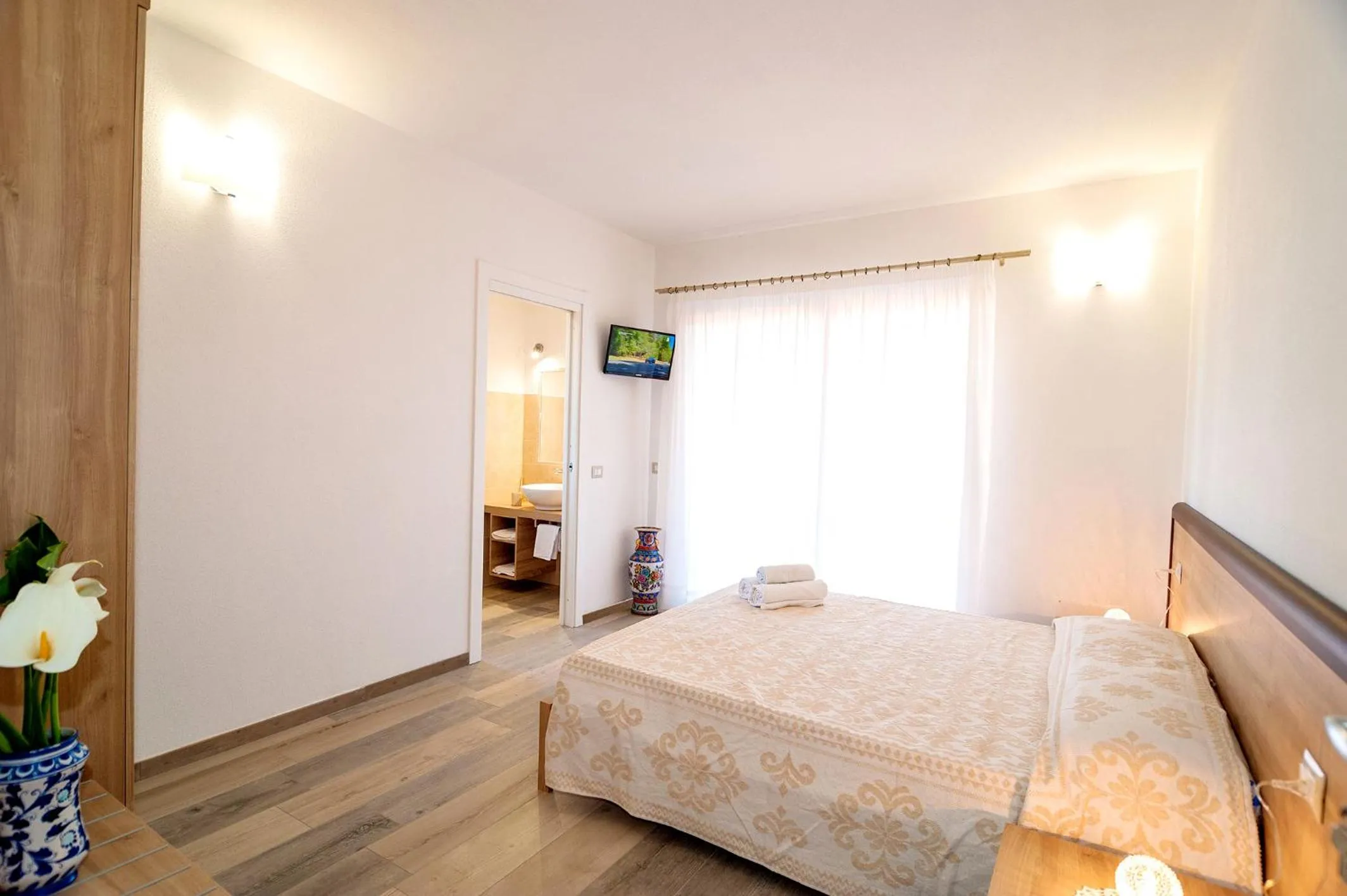 Bed in MOLAROTTO CAMERE CON ANGOLO COTTURA