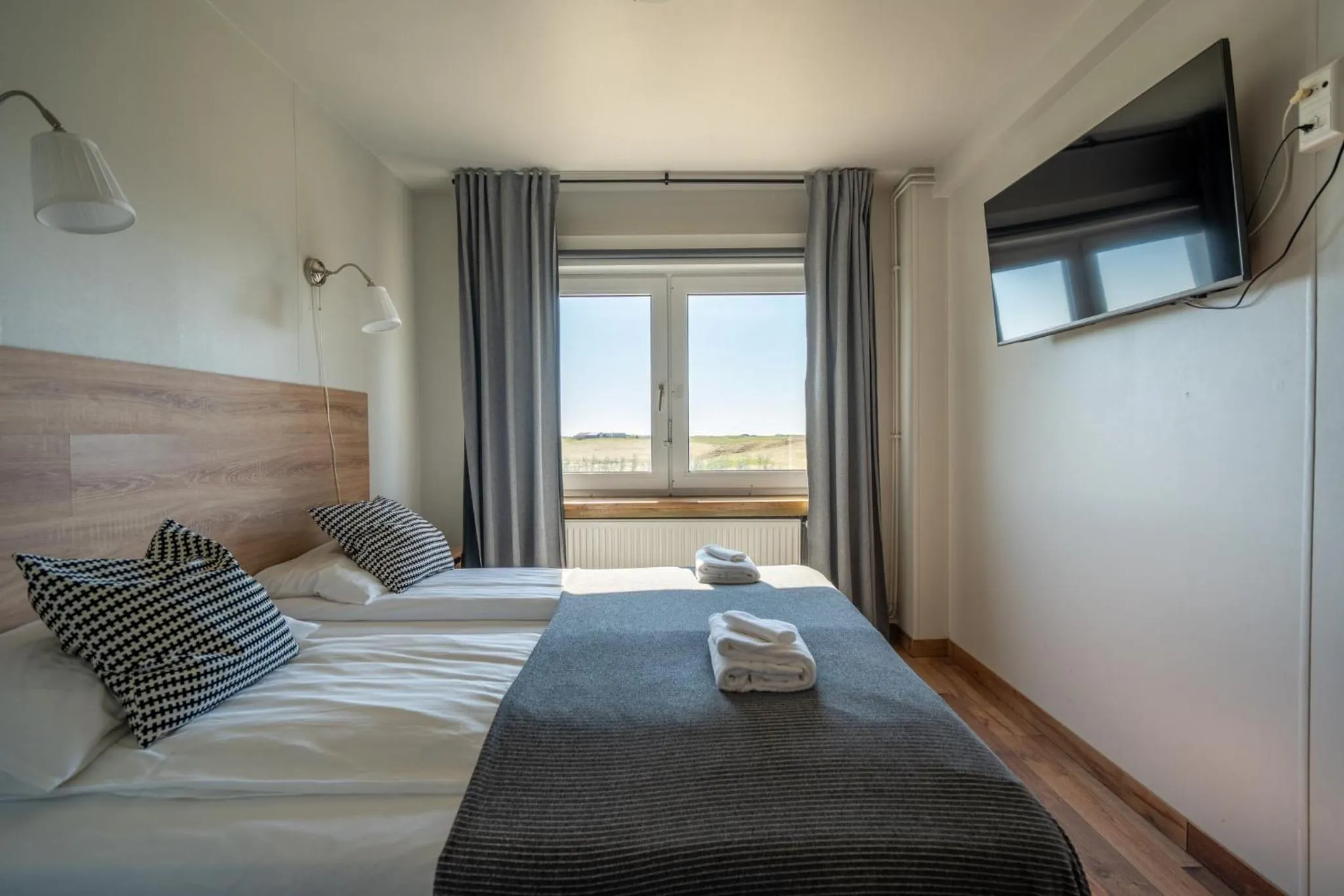 Bedroom, Bed in Hotel Laki