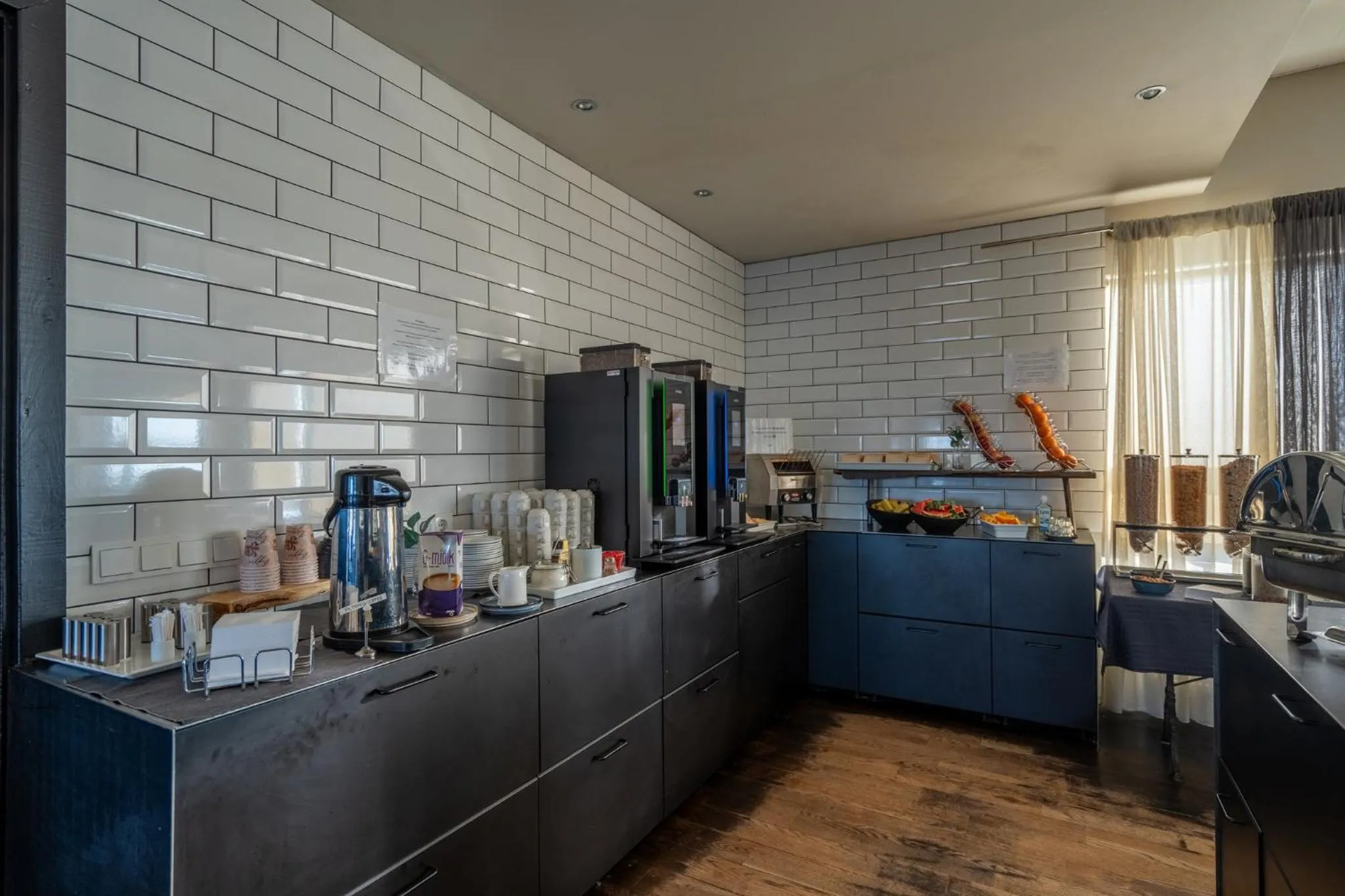 Buffet breakfast in Hotel Laki