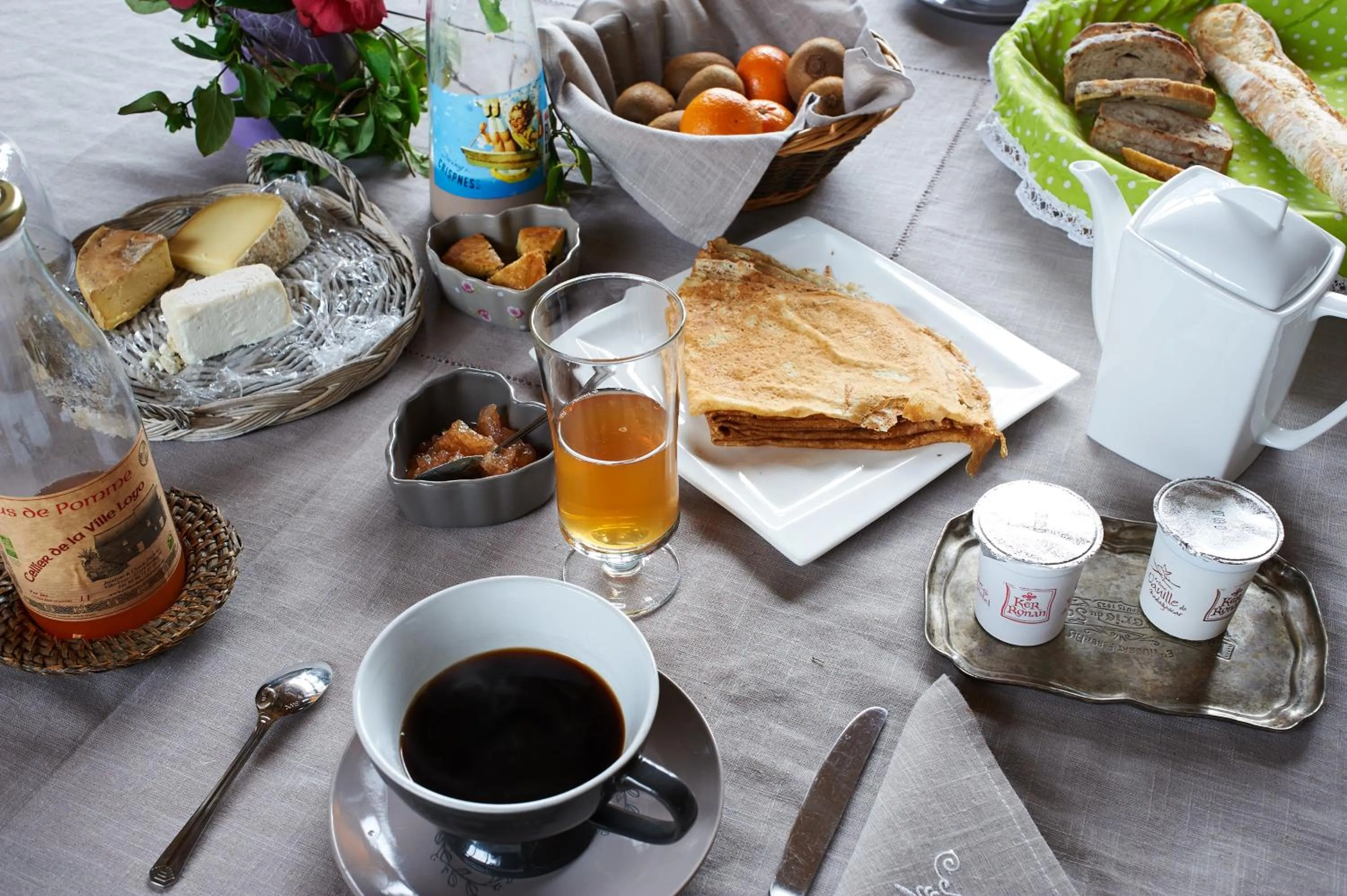 Food and drinks in Aux Greniers à Rêves